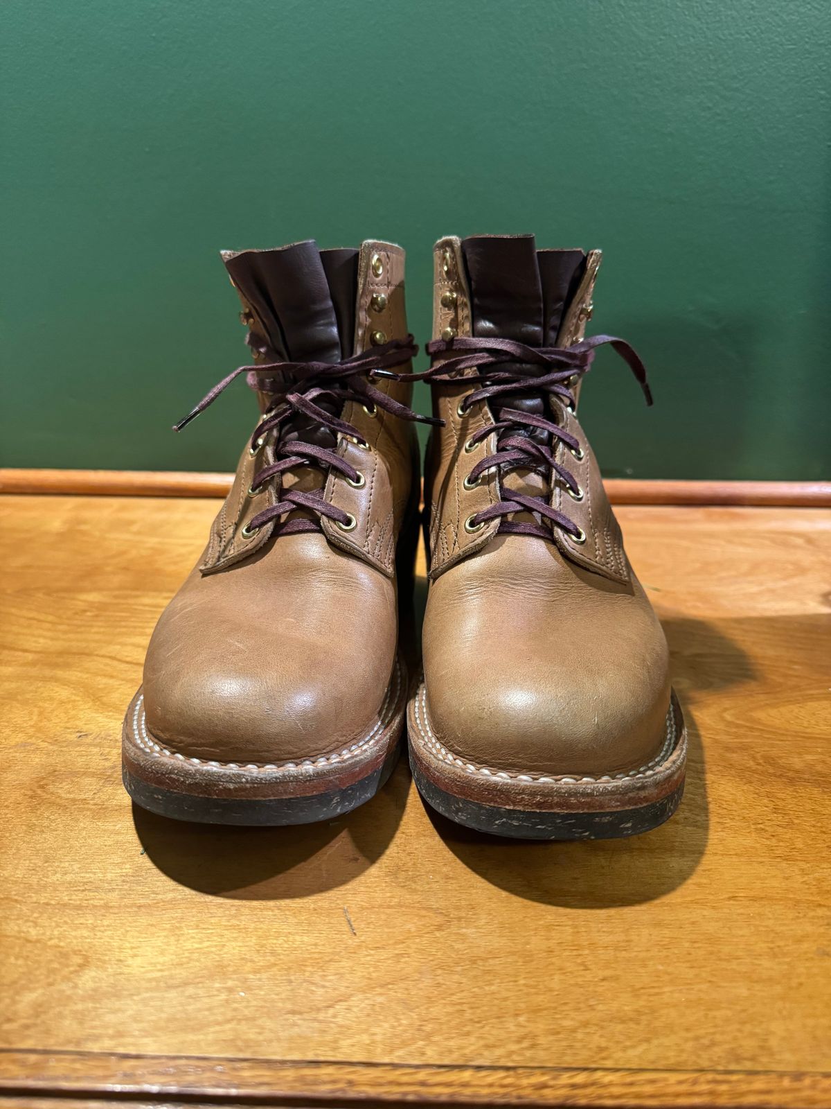 Photo by endlessmike on January 5, 2026 of the Nicks Lace Up Heritage in Horween Natural Cypress.
