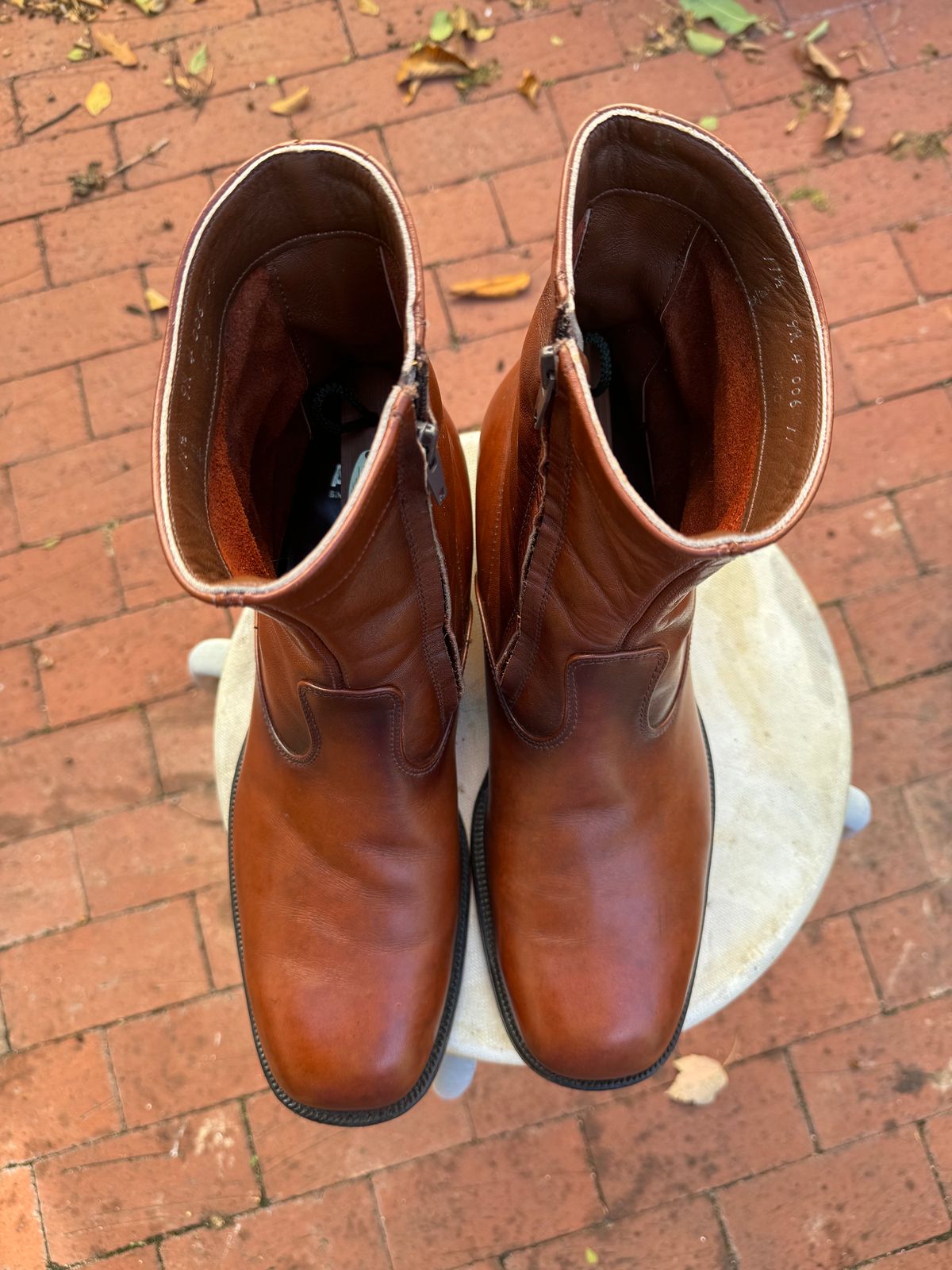 Photo by endlessmike on November 2, 2023 of the Alden 470 Plain Toe Boot in Brown Calfskin.