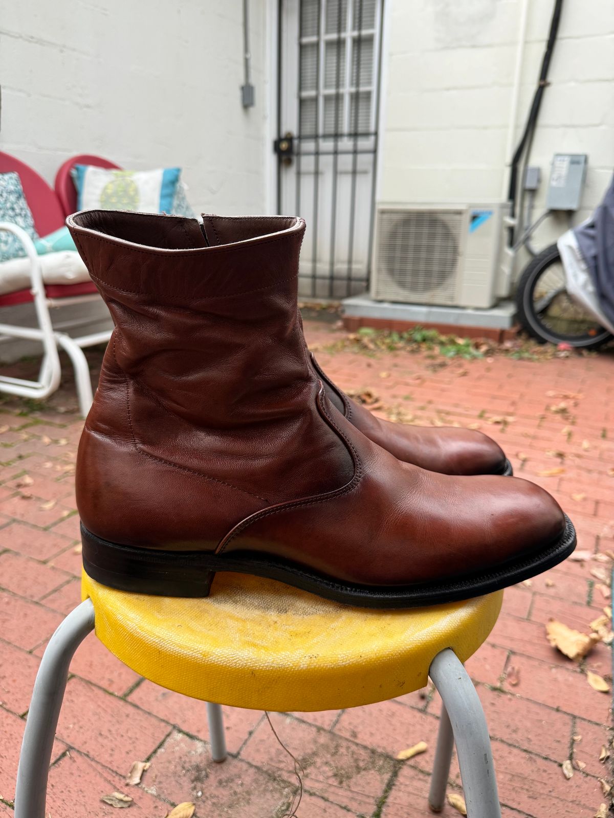 Photo by endlessmike on December 1, 2023 of the Alden 470 Plain Toe Boot in Brown Calfskin.