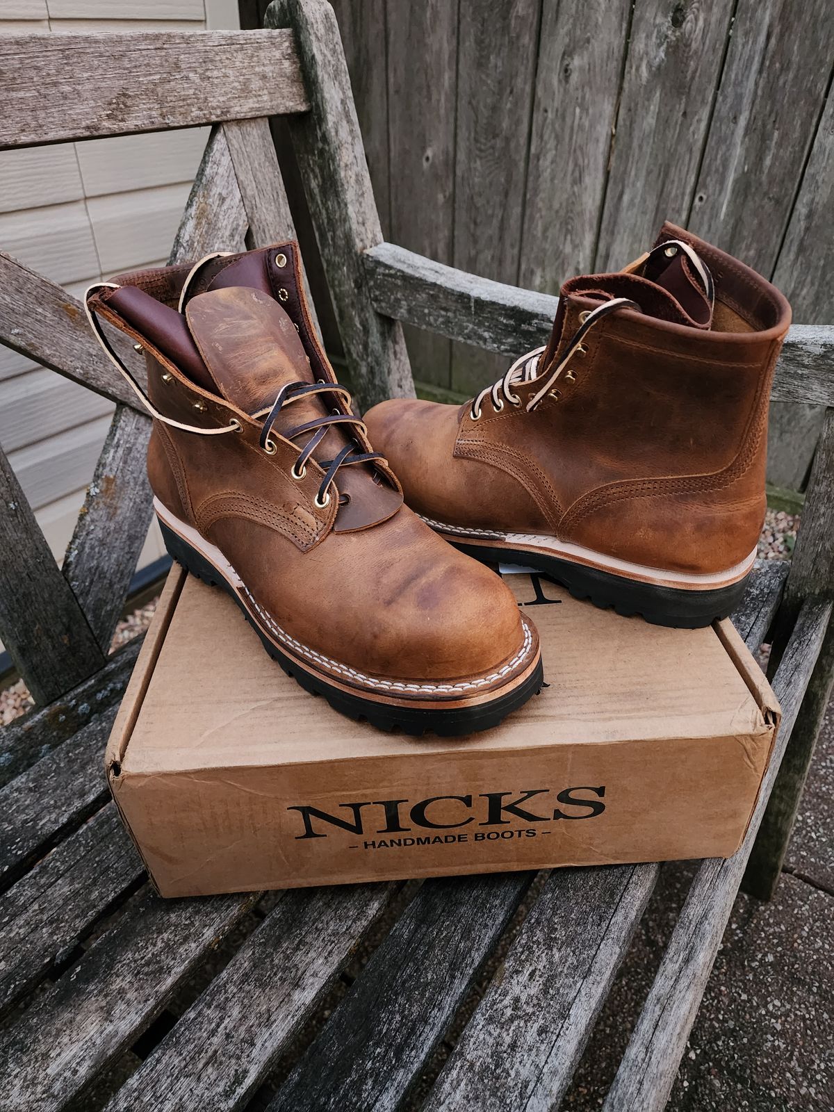 Photo by ImaGoat on September 22, 2023 of the Nicks MTO in Horween Orange Predator.