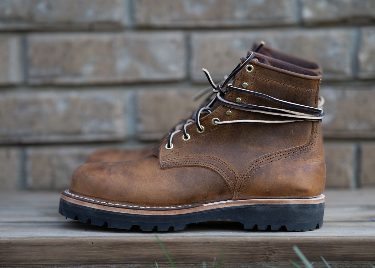 Photo by ImaGoat on October 2, 2023 of the Nicks MTO in Horween Orange Predator.
