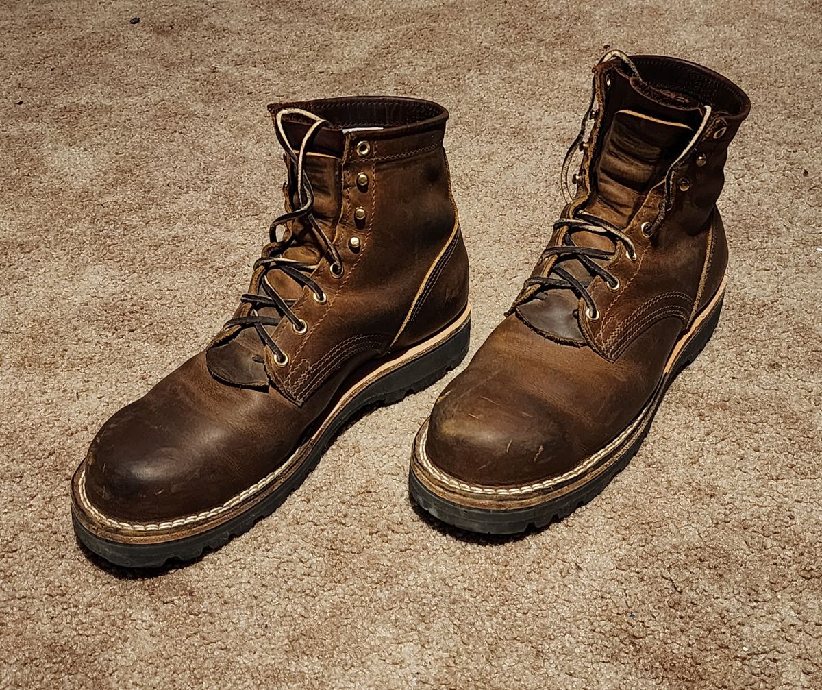 Photo by ImaGoat on October 13, 2023 of the Nicks MTO in Horween Orange Predator.