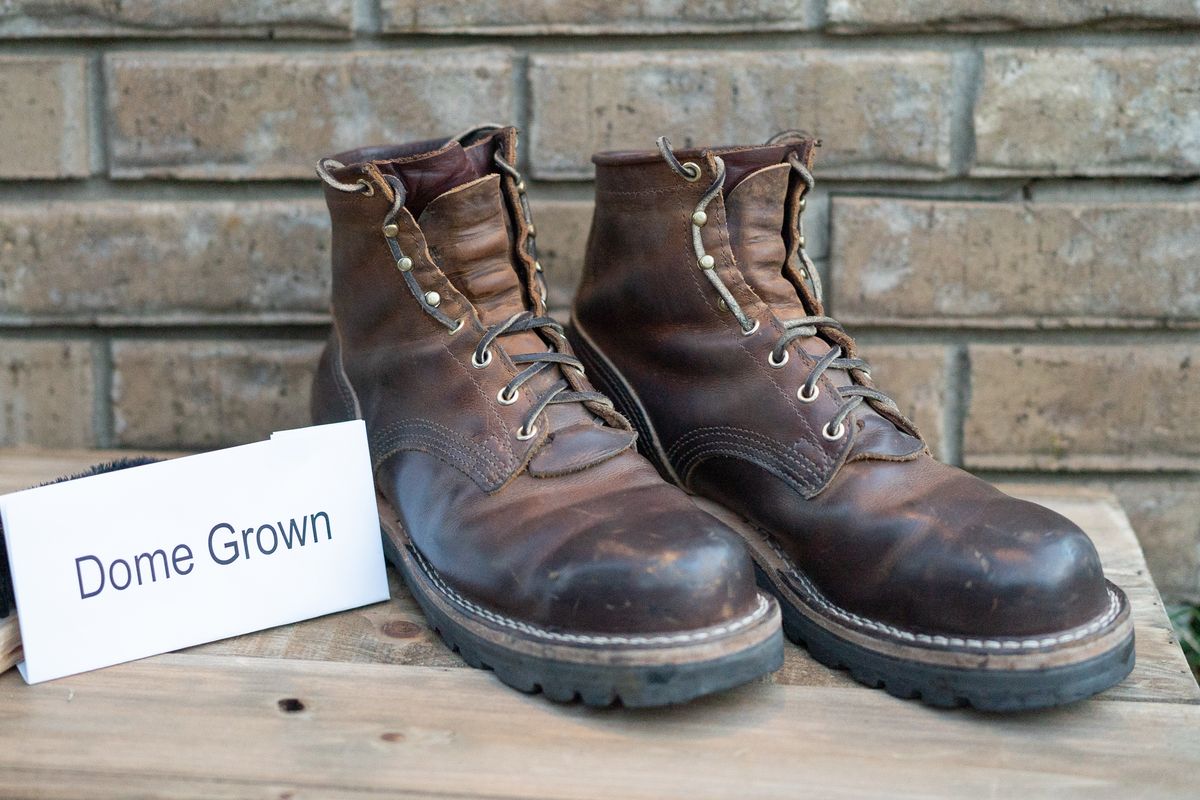 Photo by ImaGoat on November 6, 2023 of the Nicks MTO in Horween Orange Predator.