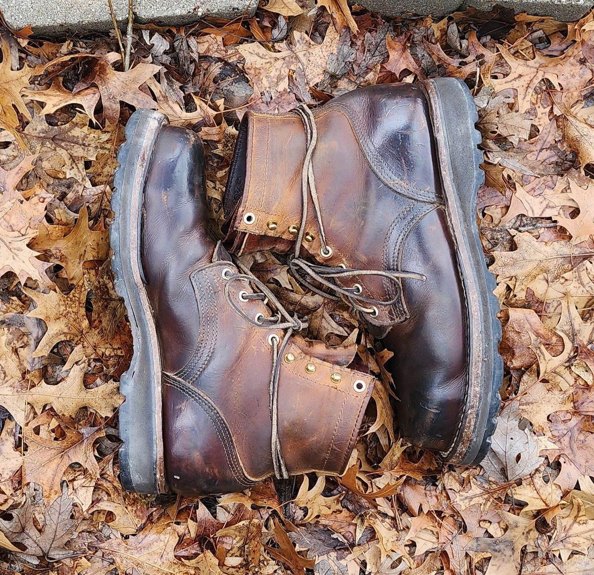 Photo by ImaGoat on February 5, 2024 of the Nicks MTO in Horween Orange Predator.