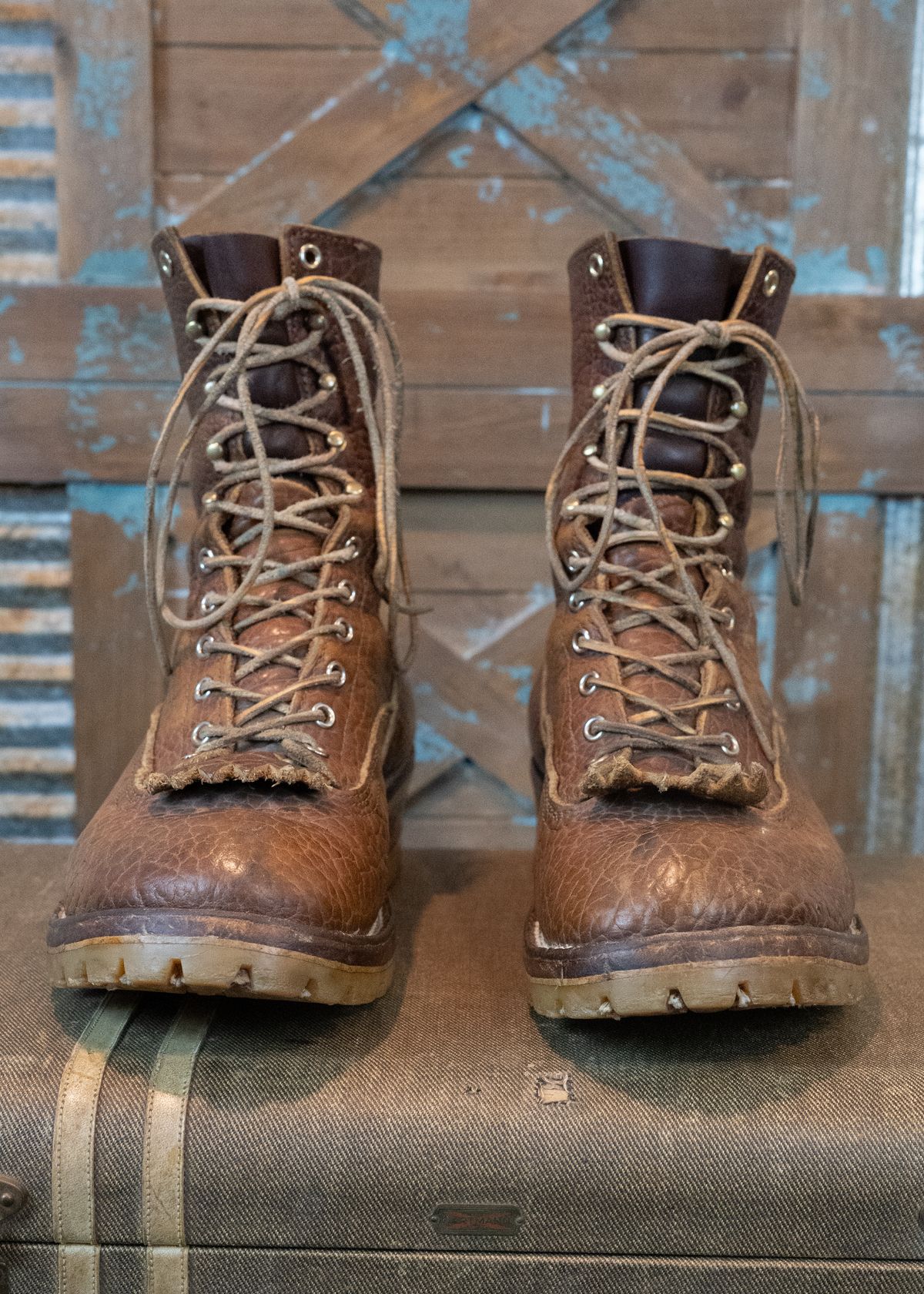 Photo by ImaGoat on March 3, 2025 of the Nicks LTT BuilderPro Shrunken Bison - Classic Configuration in Law Tanning Brown Smooth Shruken Bison.