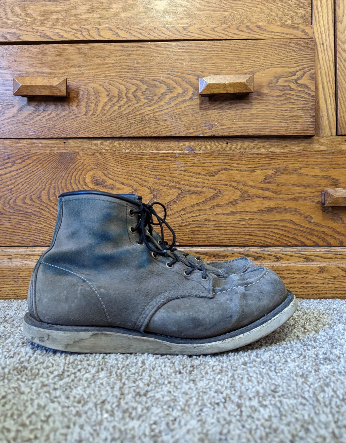 Photo by eric_in_minne on February 6, 2023 of the Red Wing 6-Inch Classic Moc in S.B. Foot Slate Muleskinner.