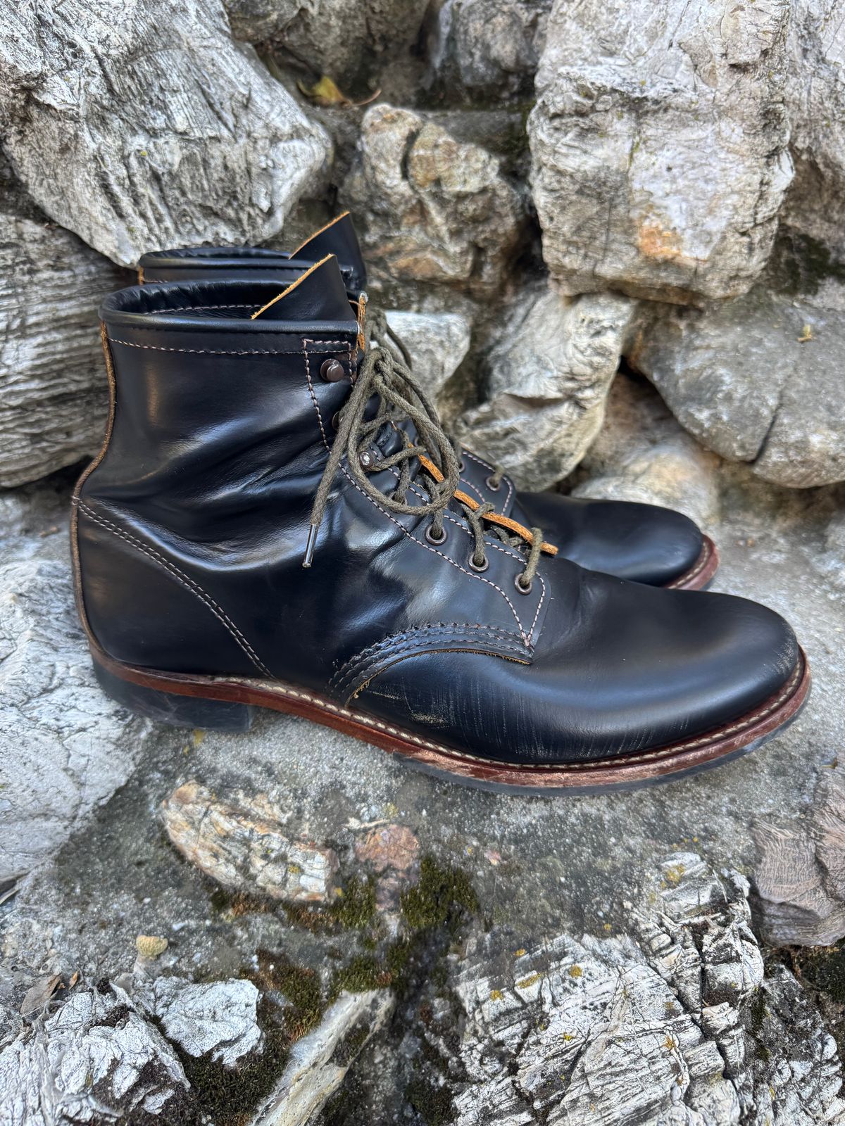 Photo by ridepaso on July 10, 2026 of the Red Wing Beckman Flatbox in S.B. Foot Black Klondike.