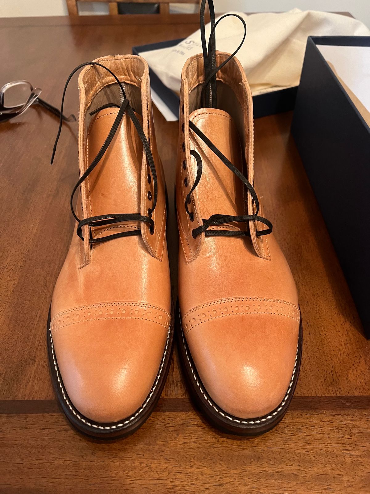 Photo by ridepaso on December 18, 2023 of the Oak Street Bootmakers Lakeshore Boot in Maryam Natural Horsebutt.