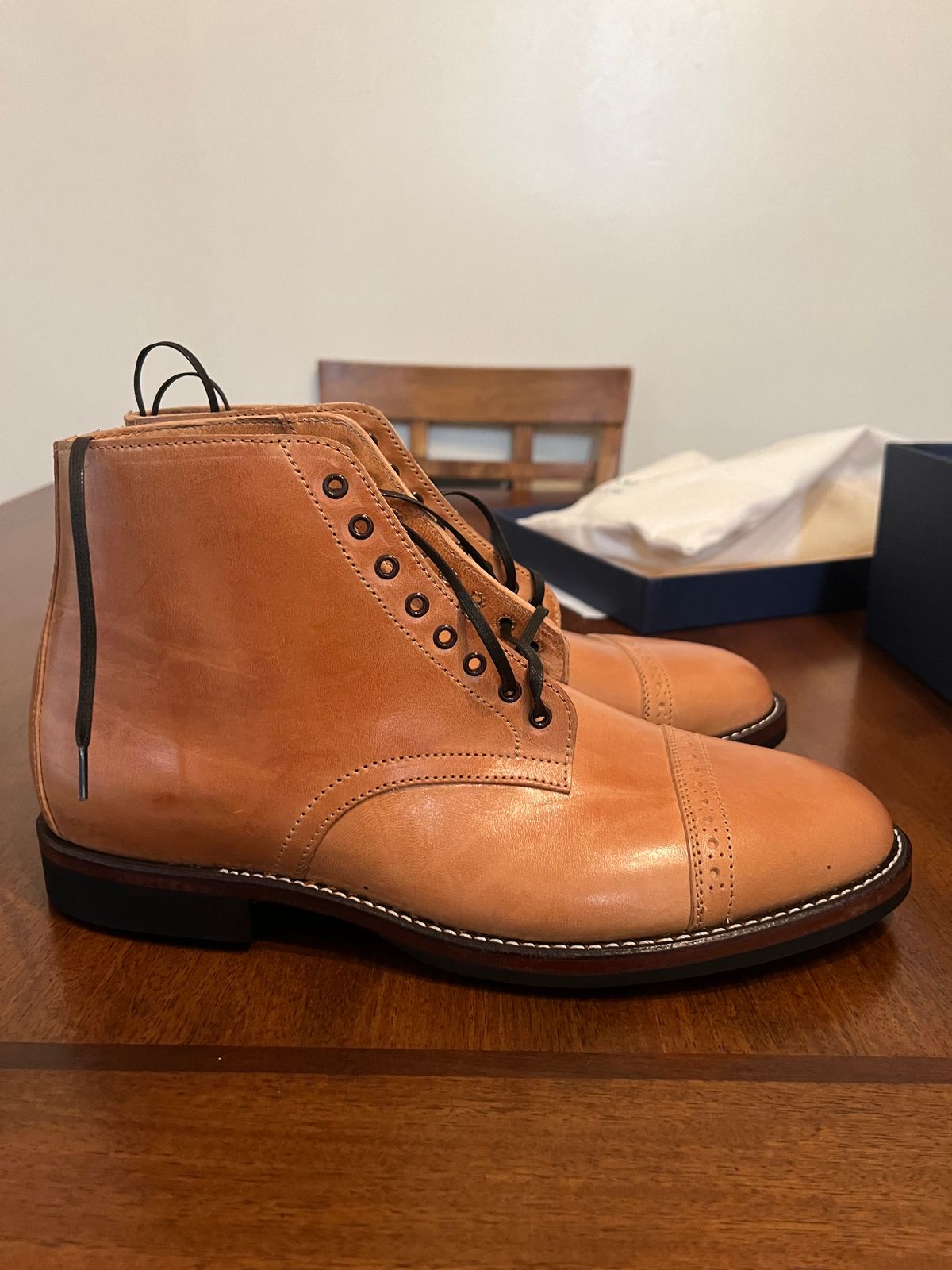 Photo by ridepaso on December 18, 2023 of the Oak Street Bootmakers Lakeshore Boot in Maryam Natural Horsebutt.