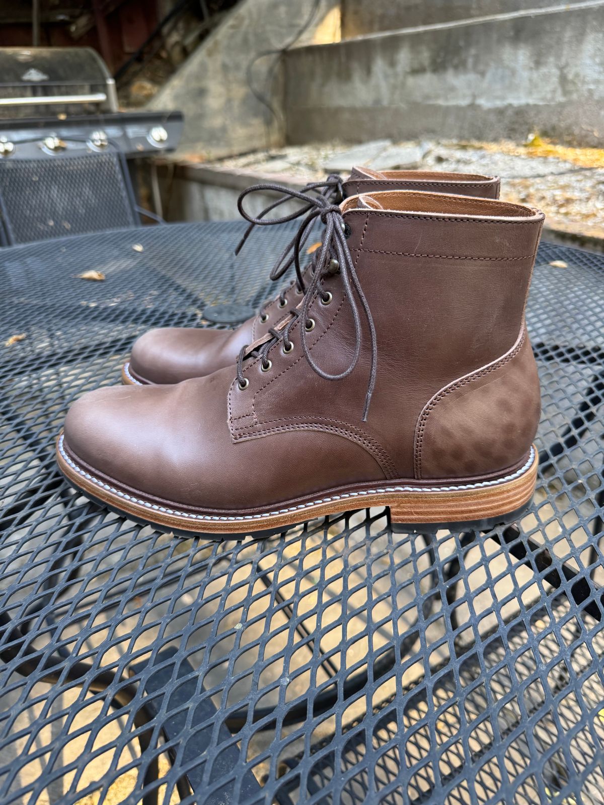 Photo by ridepaso on June 5, 2025 of the Caswell Boot Company Lisbon in Maryam 1071 Horsebutt.