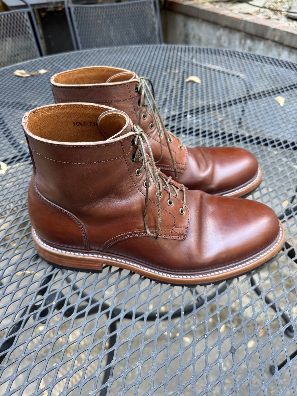 Photo by ridepaso on August 31, 2025 of the Caswell Boot Company Lisbon in Maryam 1071 Horsebutt.