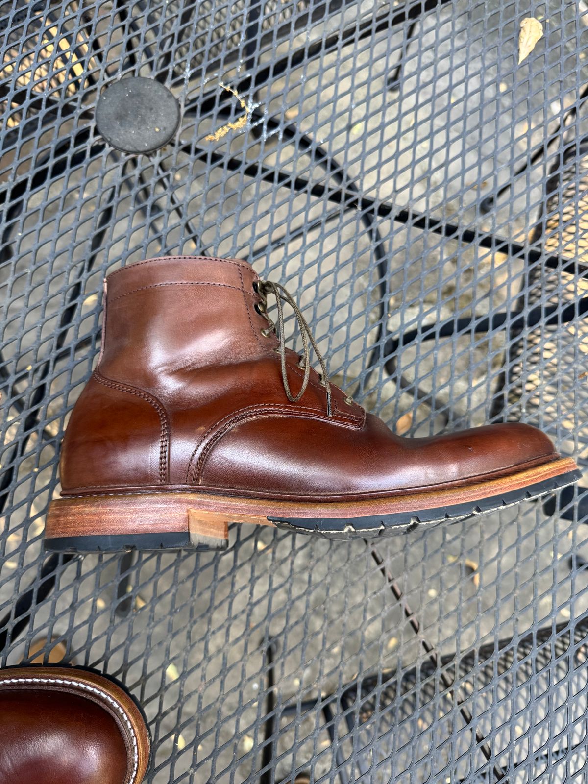 Photo by ridepaso on August 31, 2025 of the Caswell Boot Company Lisbon in Maryam 1071 Horsebutt.