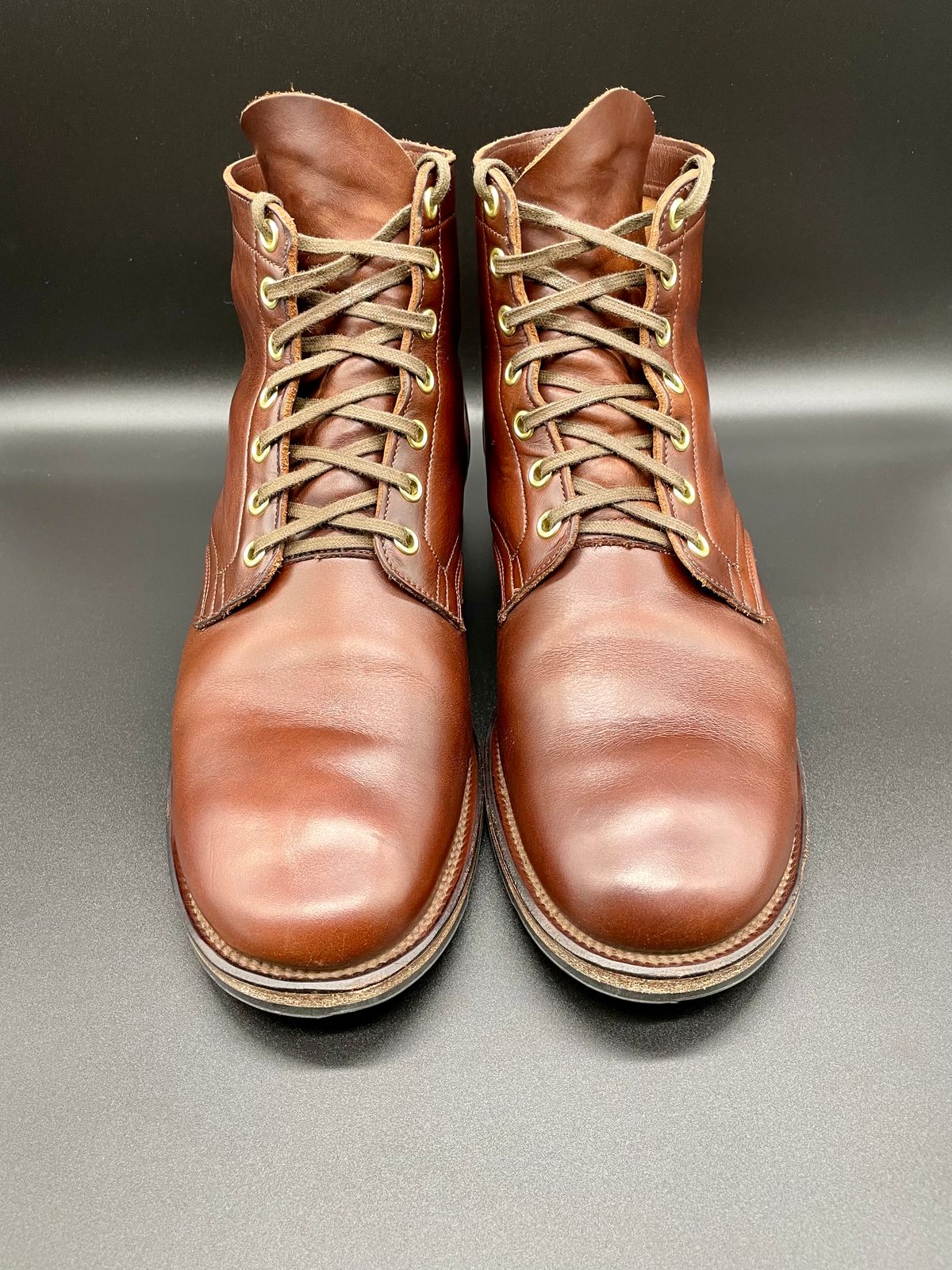 Photo by turns31 on November 1, 2022 of the Viberg Service Boot in Horween Brown Chromexcel.