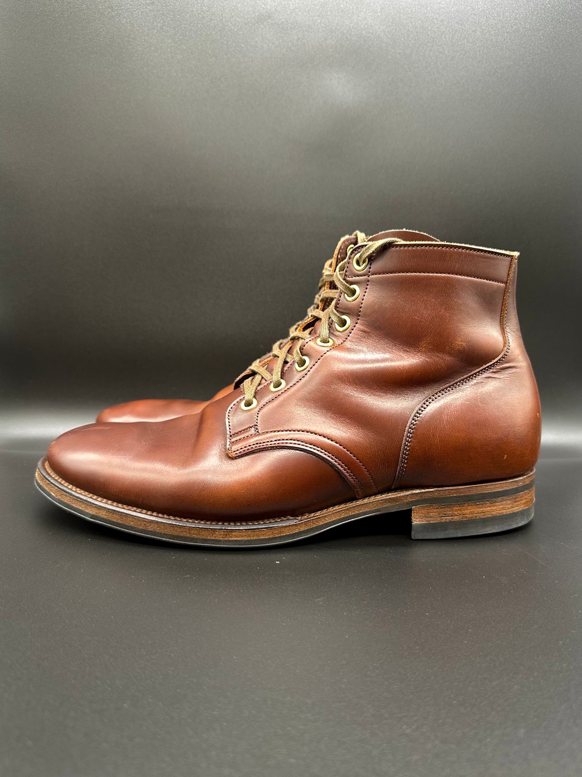 Photo by turns31 on December 1, 2022 of the Viberg Service Boot in Horween Brown Chromexcel.