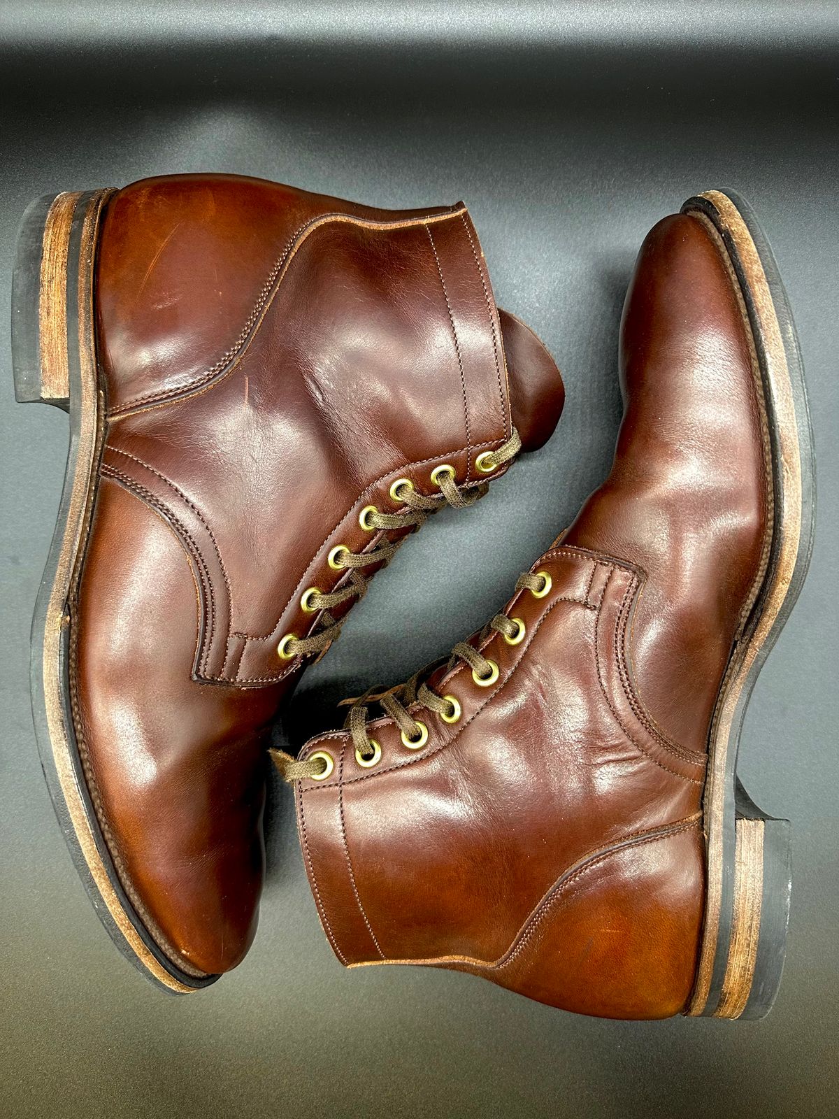 Photo by turns31 on January 3, 2023 of the Viberg Service Boot in Horween Brown Chromexcel.