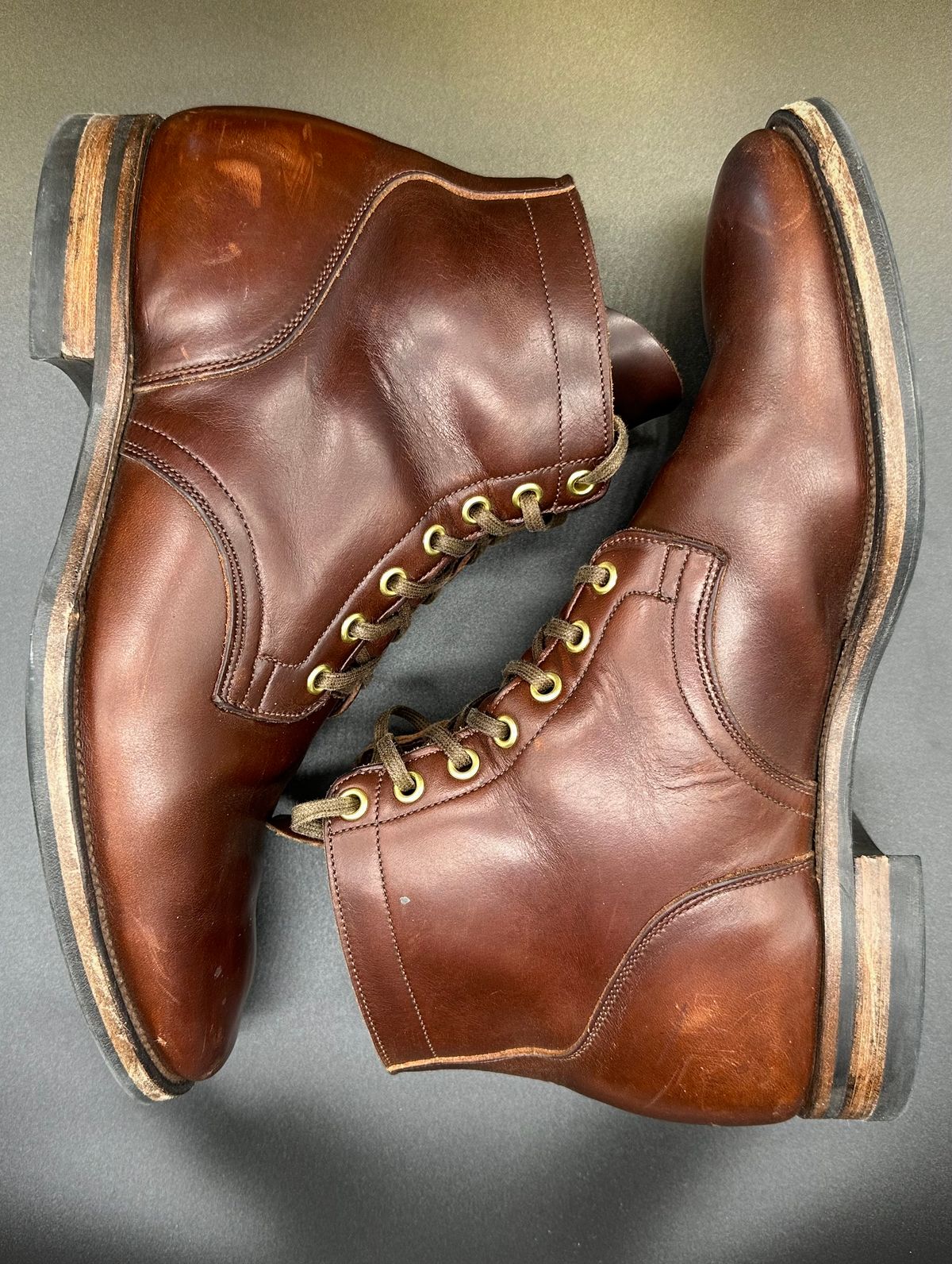 Photo by turns31 on February 1, 2023 of the Viberg Service Boot in Horween Brown Chromexcel.