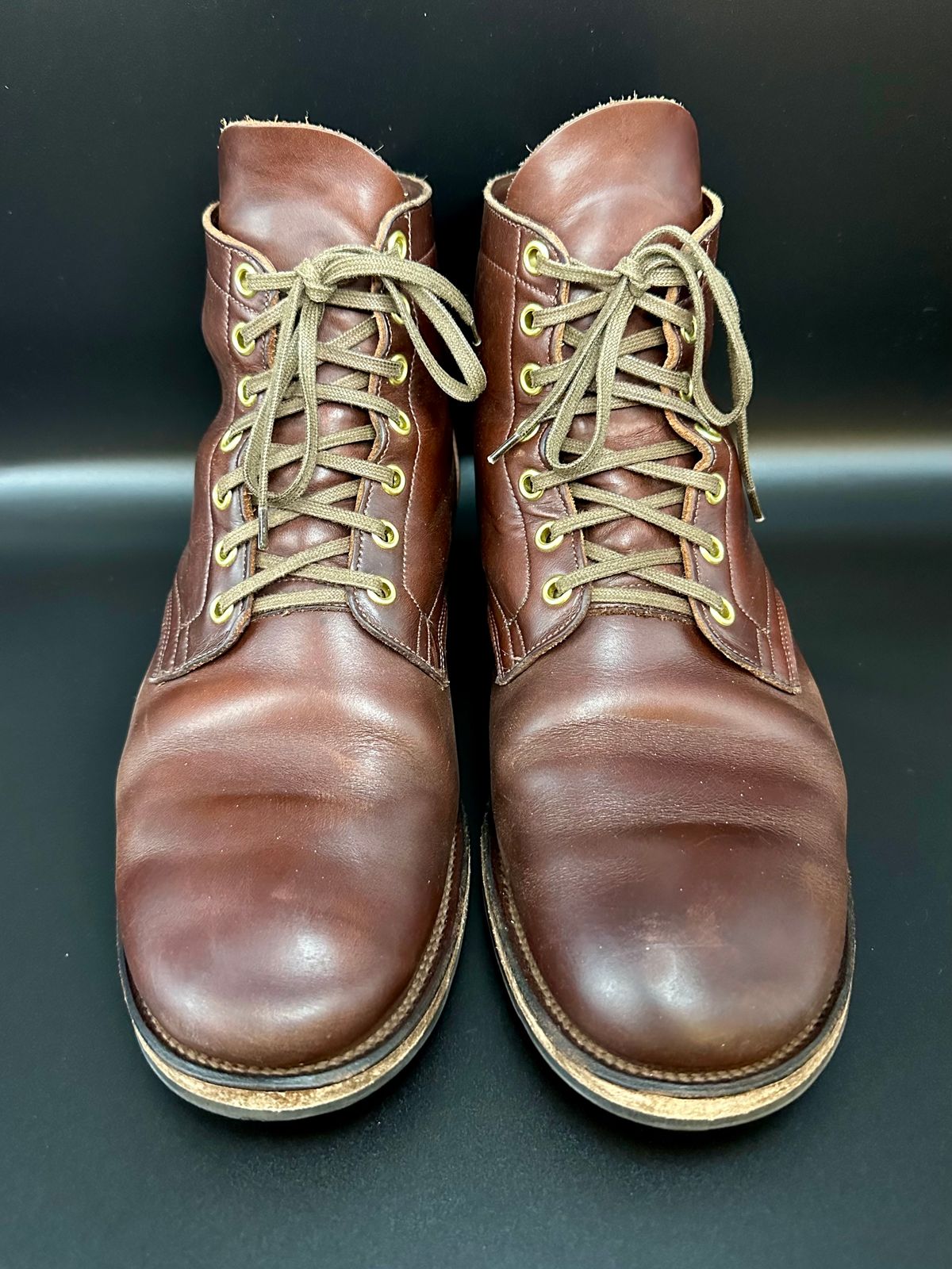 Photo by turns31 on March 4, 2023 of the Viberg Service Boot in Horween Brown Chromexcel.