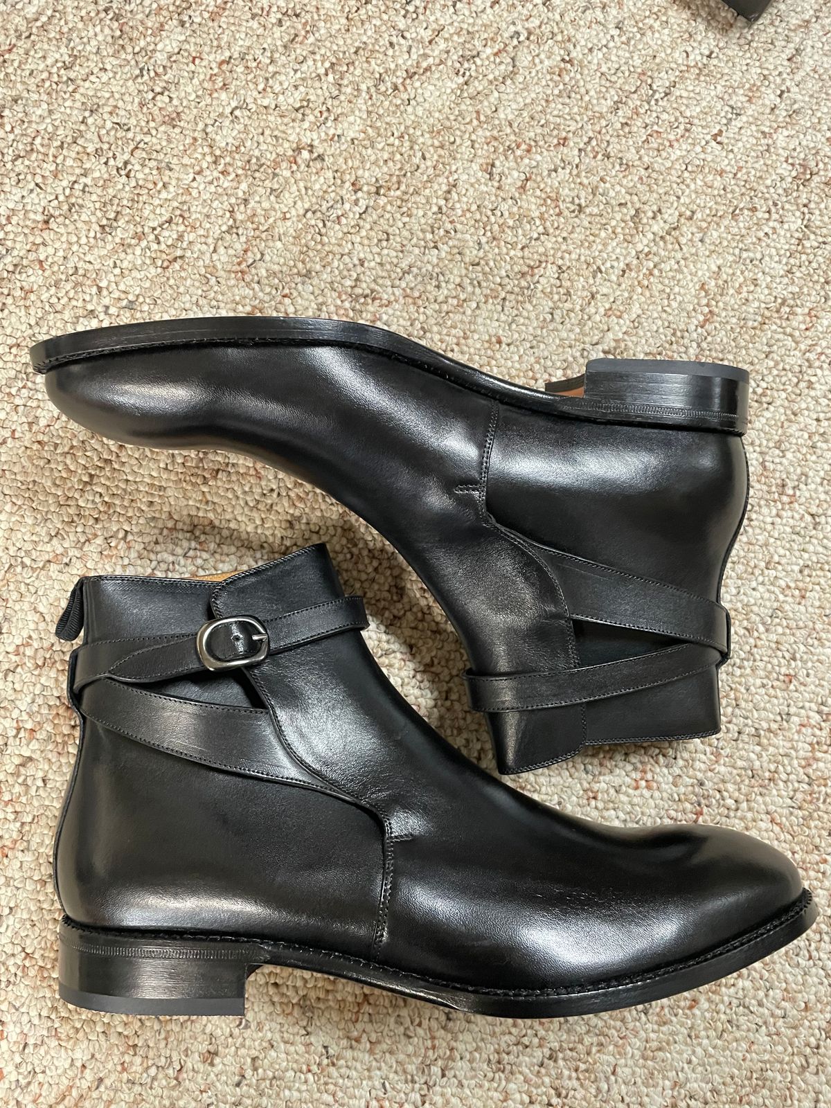 Photo by ungulated on February 28, 2023 of the Beckett Simonon Douglas Jodhpur Boots in Gruppo Mastrotto Black Full-Grain Calfskin.