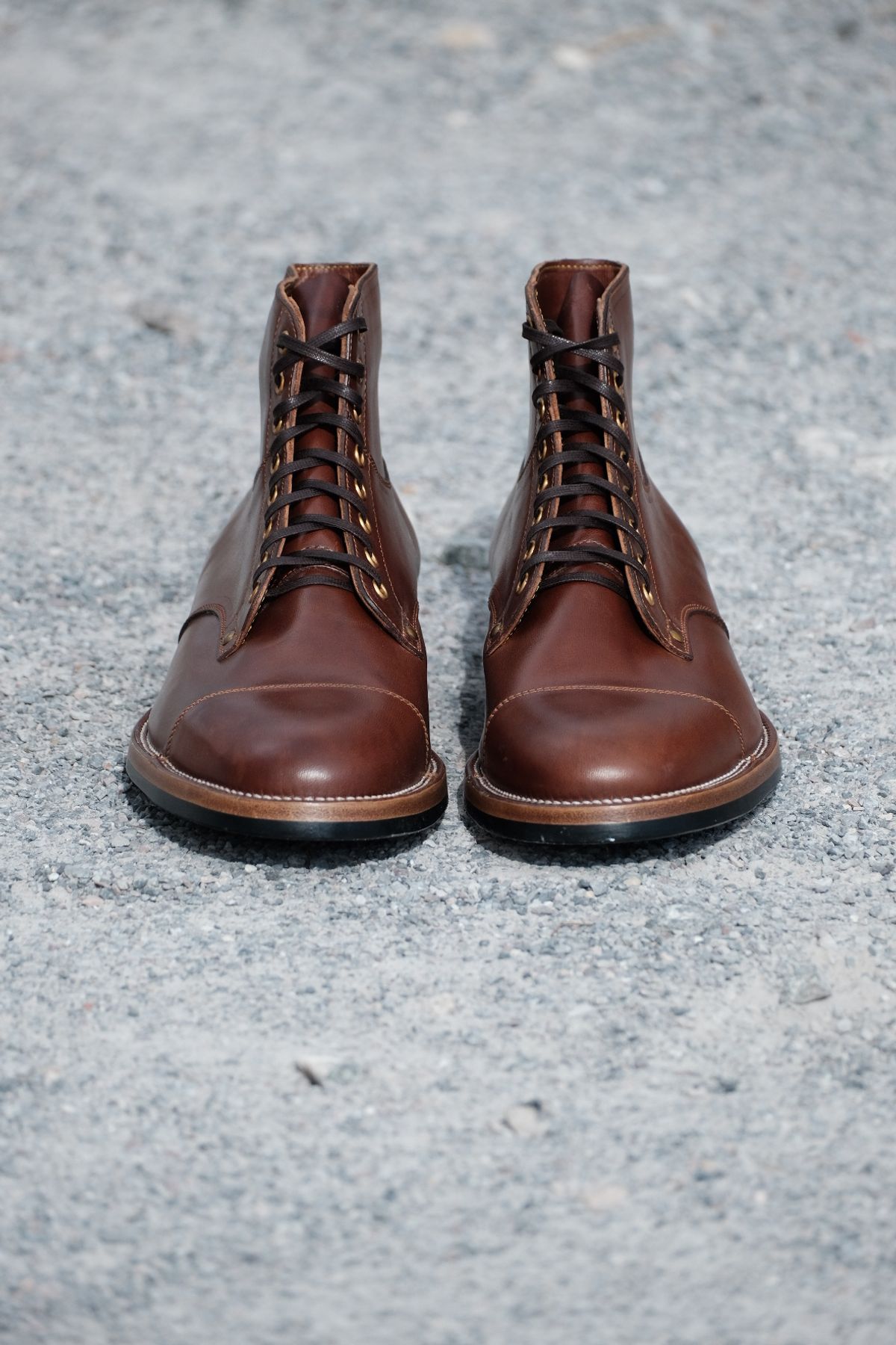 Photo by tichoblanco on October 15, 2024 of the Østmo X Iron Boots Type 1 Service Boot in Maryam Vachetta Marrone Horsehide.