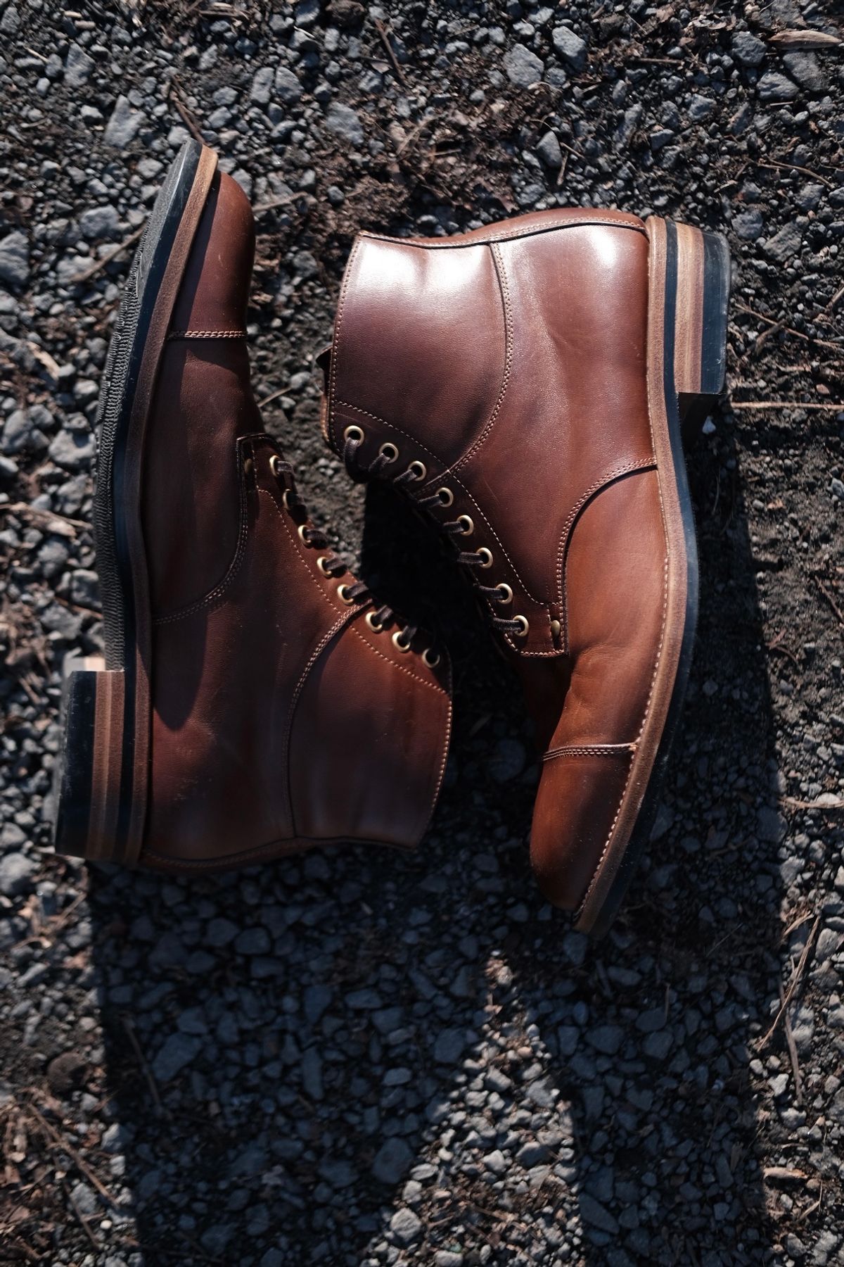 Photo by tichoblanco on January 6, 2025 of the Østmo X Iron Boots Type 1 Service Boot in Maryam Vachetta Marrone Horsehide.