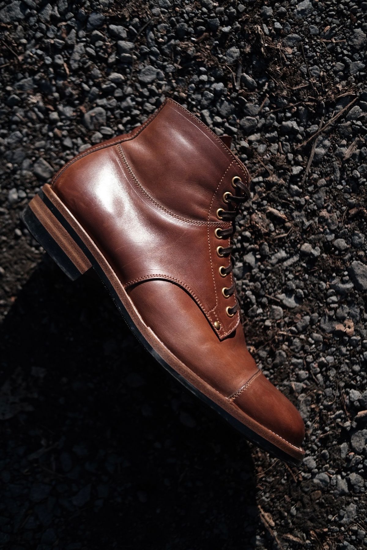 Photo by tichoblanco on January 6, 2025 of the Østmo X Iron Boots Type 1 Service Boot in Maryam Vachetta Marrone Horsehide.