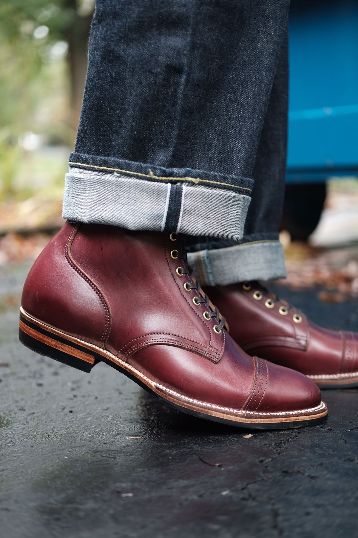Photo by tichoblanco on October 4, 2022 of the XBXS Land Boots in Horween Color 8 Chromexcel.