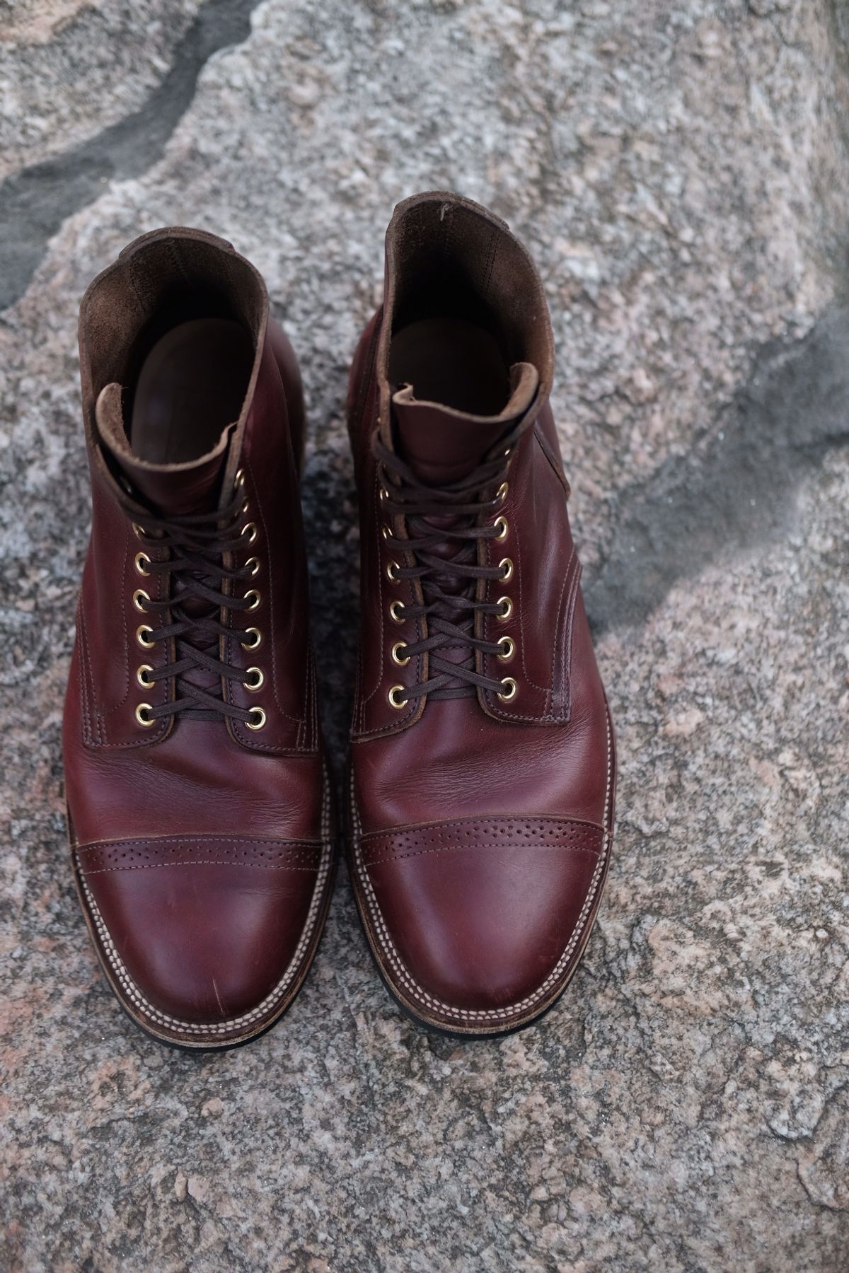 Photo by tichoblanco on November 6, 2022 of the XBXS Land Boots in Horween Color 8 Chromexcel.
