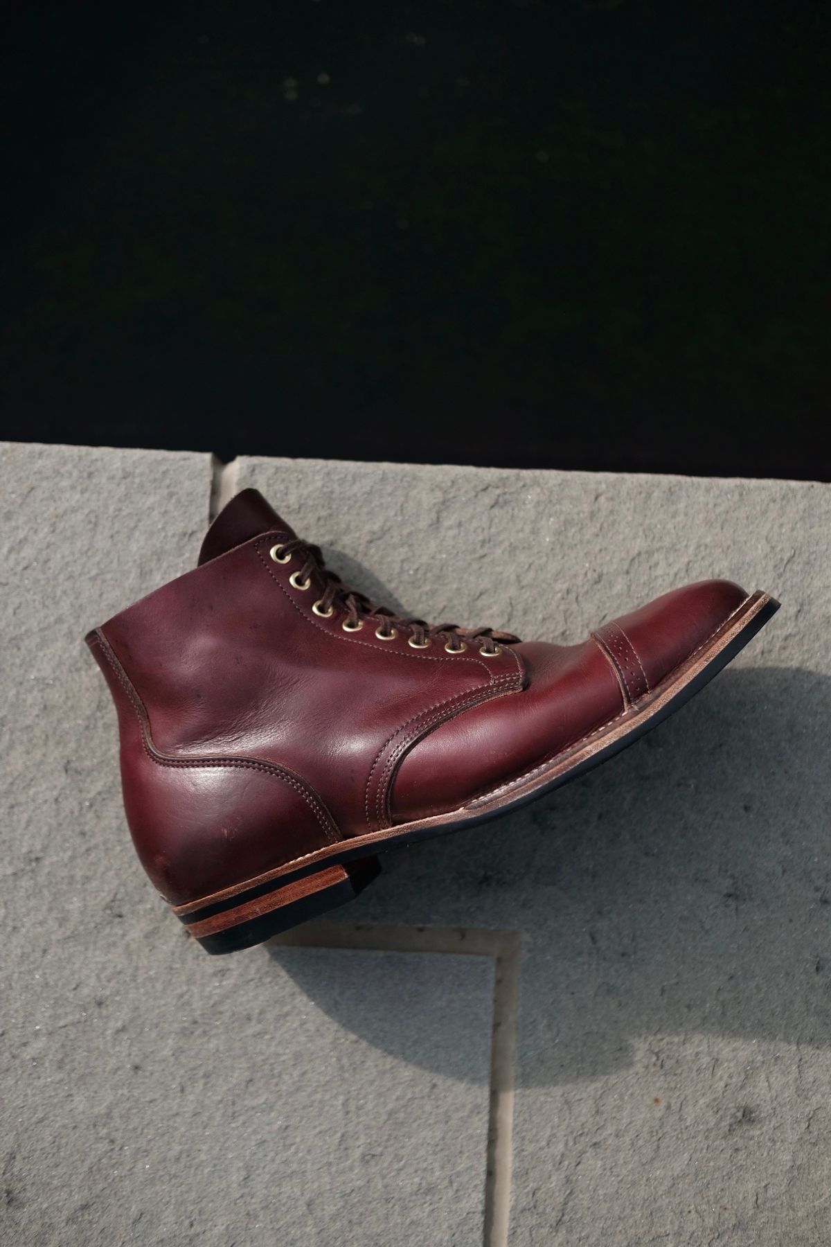 Photo by tichoblanco on December 5, 2022 of the XBXS Land Boots in Horween Color 8 Chromexcel.