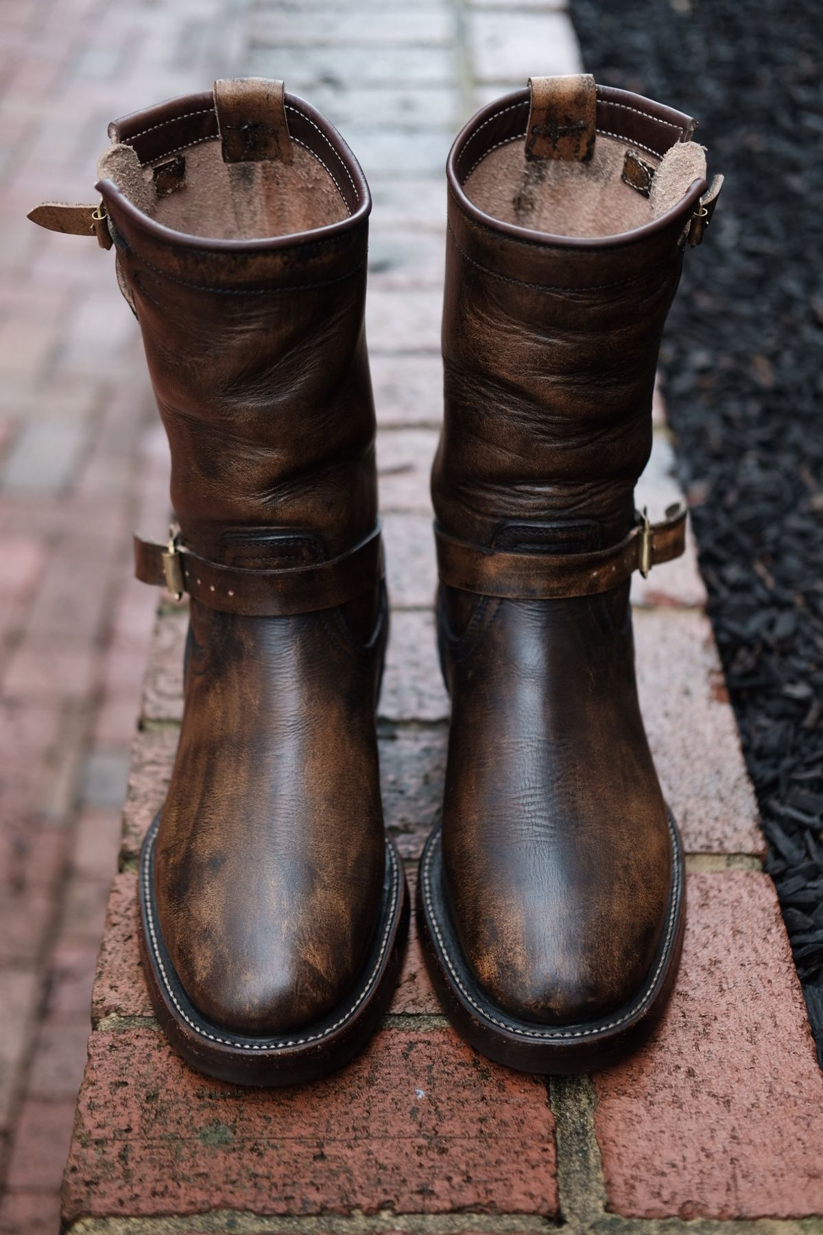 Photo by tichoblanco on January 4, 2023 of the Unsung U 22-2 Engineer Boot in Unknown Leather.