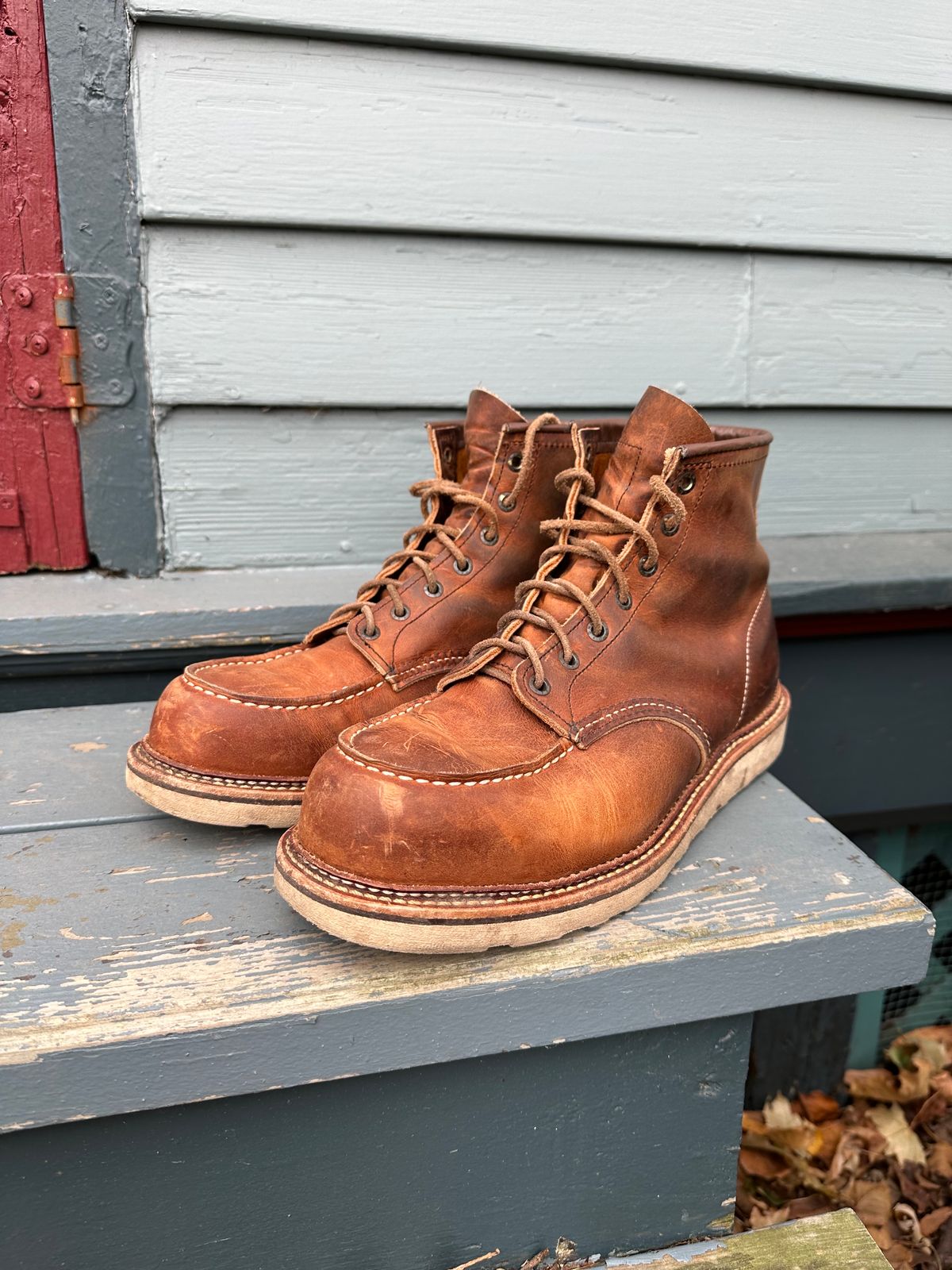Photo by scratch.awl on December 3, 2023 of the Red Wing 6-Inch Classic Moc in S.B. Foot Copper Rough and Tough.
