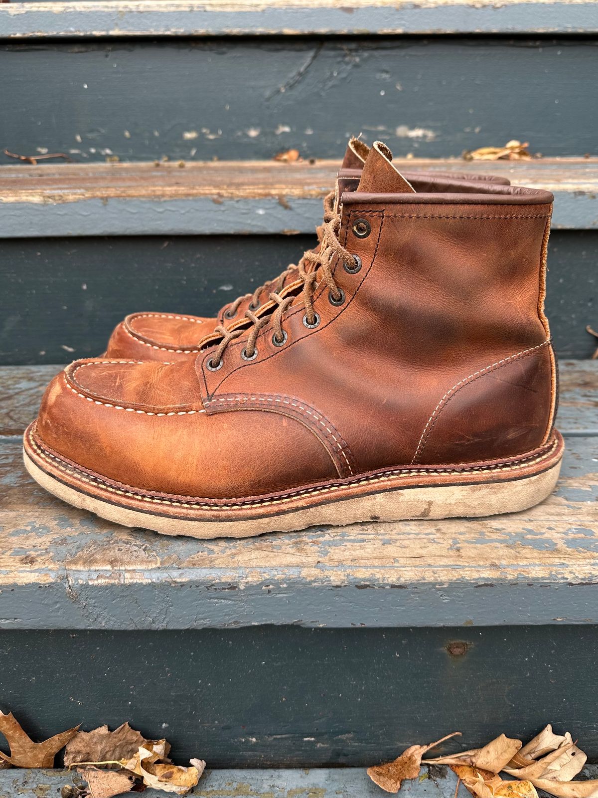 Photo by scratch.awl on December 3, 2023 of the Red Wing 6-Inch Classic Moc in S.B. Foot Copper Rough and Tough.