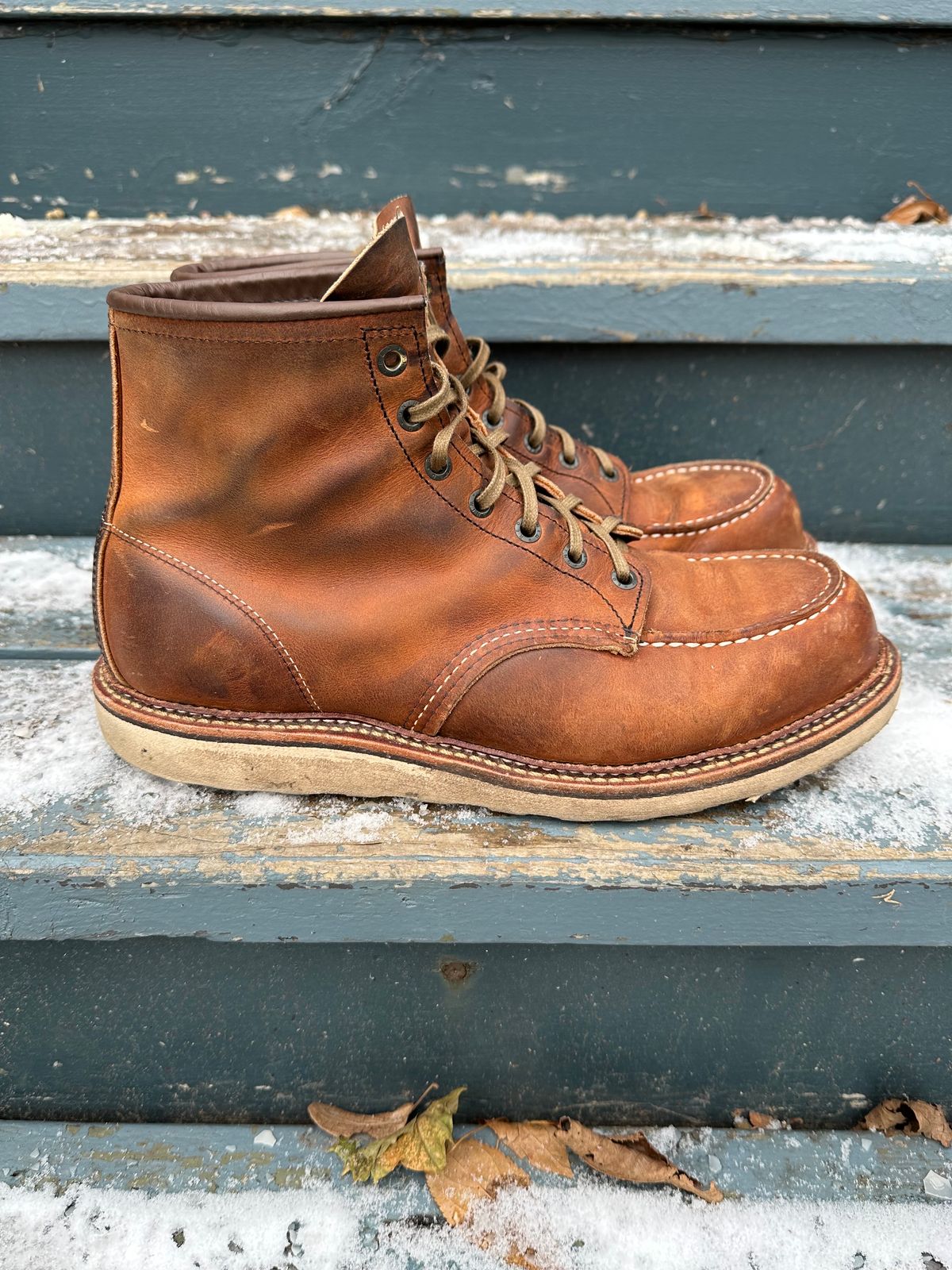 Photo by scratch.awl on January 4, 2024 of the Red Wing 6-Inch Classic Moc in S.B. Foot Copper Rough and Tough.