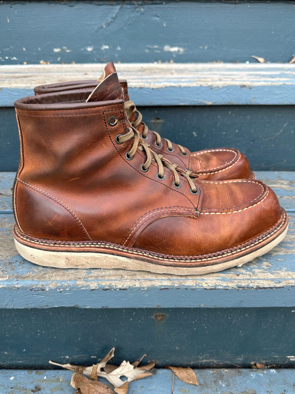 Photo by scratch.awl on February 5, 2024 of the Red Wing 6-Inch Classic Moc in S.B. Foot Copper Rough and Tough.