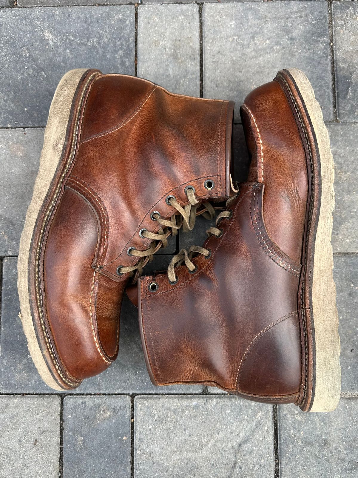 Photo by scratch.awl on April 3, 2024 of the Red Wing 6-Inch Classic Moc in S.B. Foot Copper Rough and Tough.