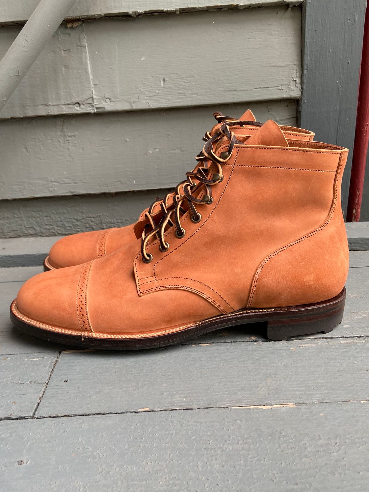 Photo by scratch.awl on October 1, 2022 of the Viberg Service Boot BCT in Maryam Used Cuoio Vitello Calf.