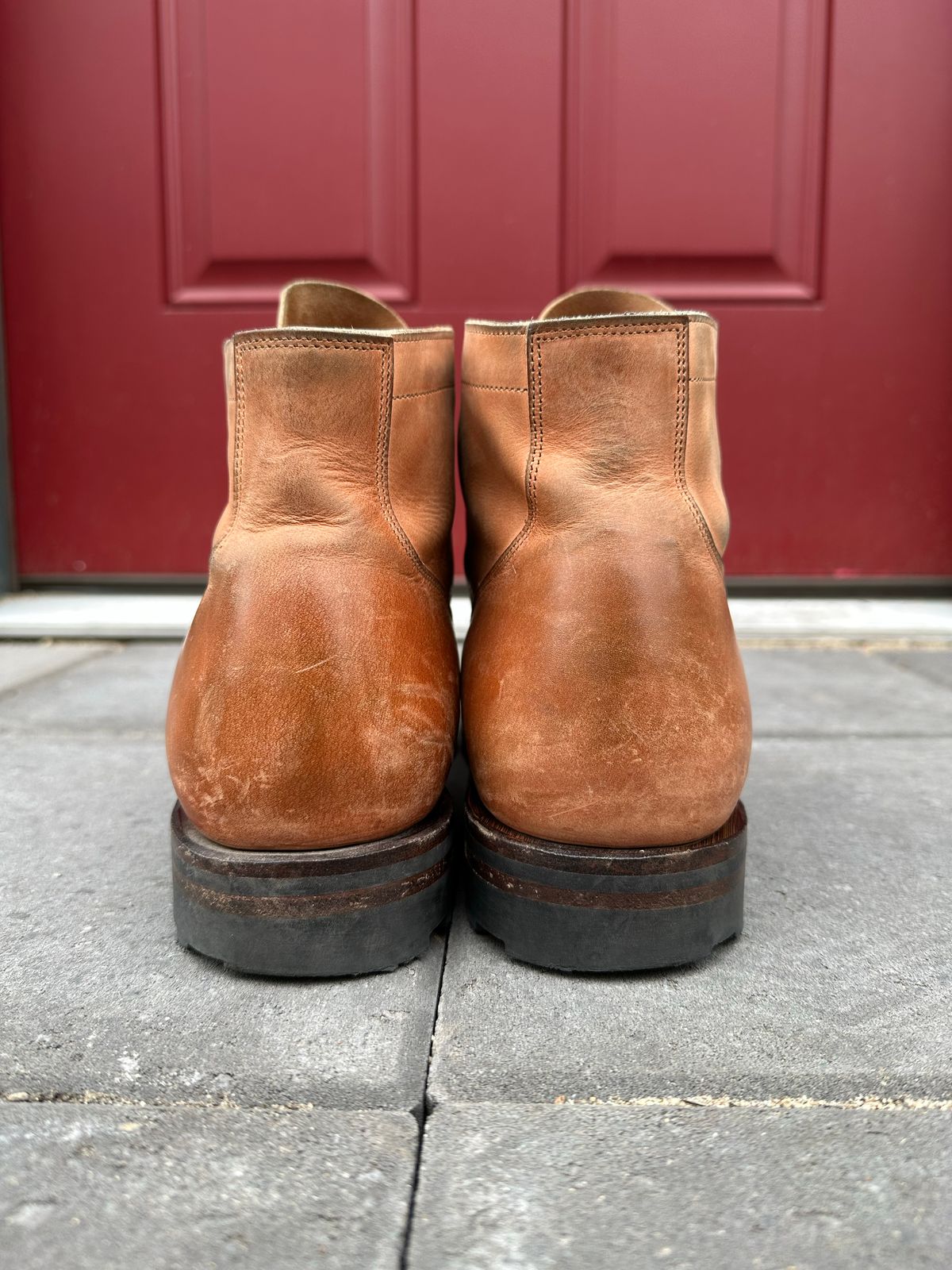 Photo by scratch.awl on November 3, 2022 of the Viberg Service Boot BCT in Maryam Used Cuoio Vitello Calf.