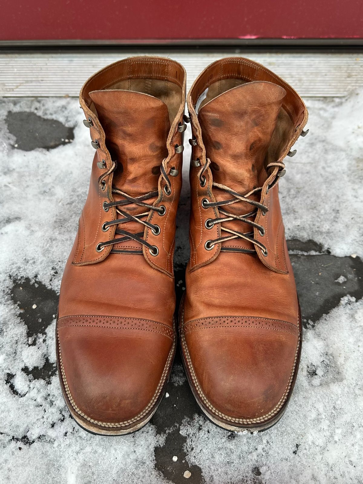 Photo by scratch.awl on January 2, 2023 of the Viberg Service Boot BCT in Maryam Used Cuoio Vitello Calf.