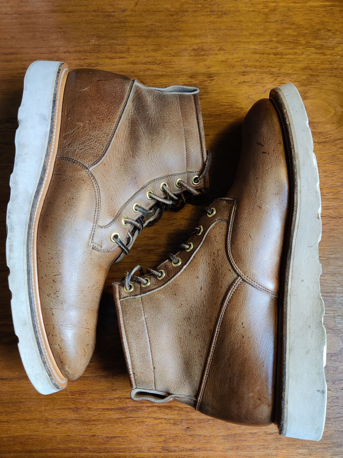 Photo by robin_lea on February 2, 2024 of the Viberg Scout Boot in C.F. Stead Camel Hair Waxed Kudu.