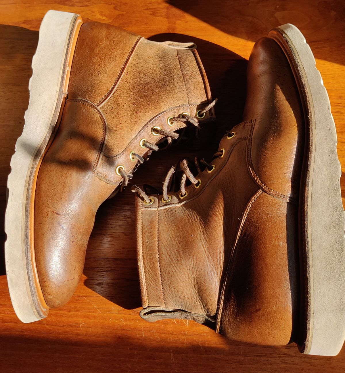 Photo by robin_lea on March 5, 2024 of the Viberg Scout Boot in C.F. Stead Camel Hair Waxed Kudu.