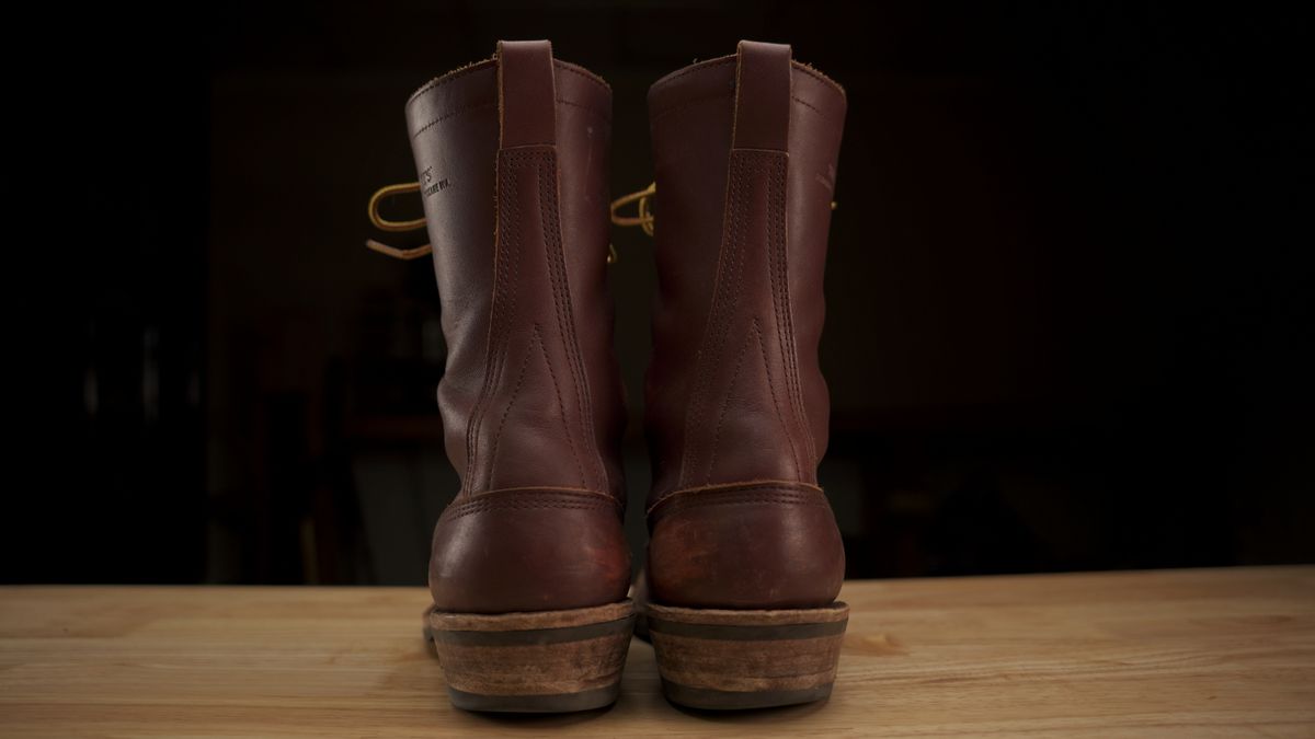 Photo by samuelthewavy on March 4, 2023 of the White's x Rose Anvil Drifter in Seidel Red Dog Oil Tan.