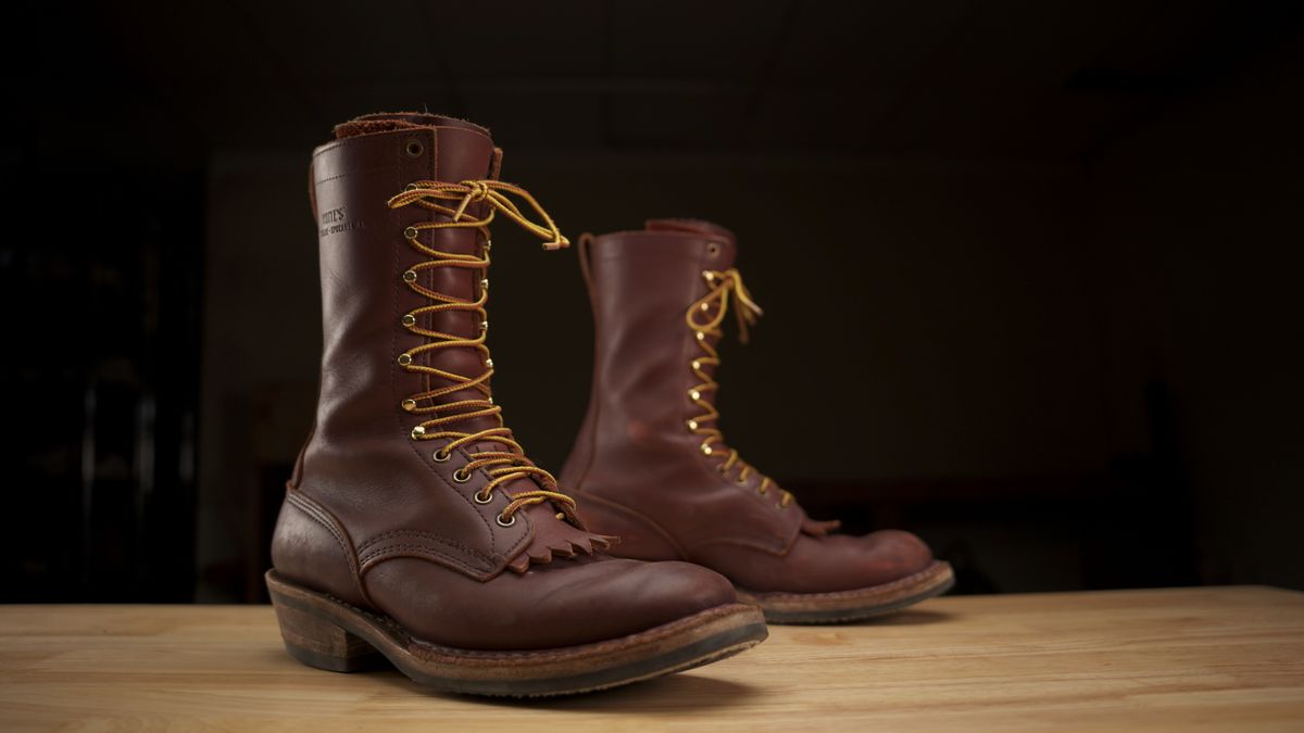 Photo by samuelthewavy on March 4, 2023 of the White's x Rose Anvil Drifter in Seidel Red Dog Oil Tan.