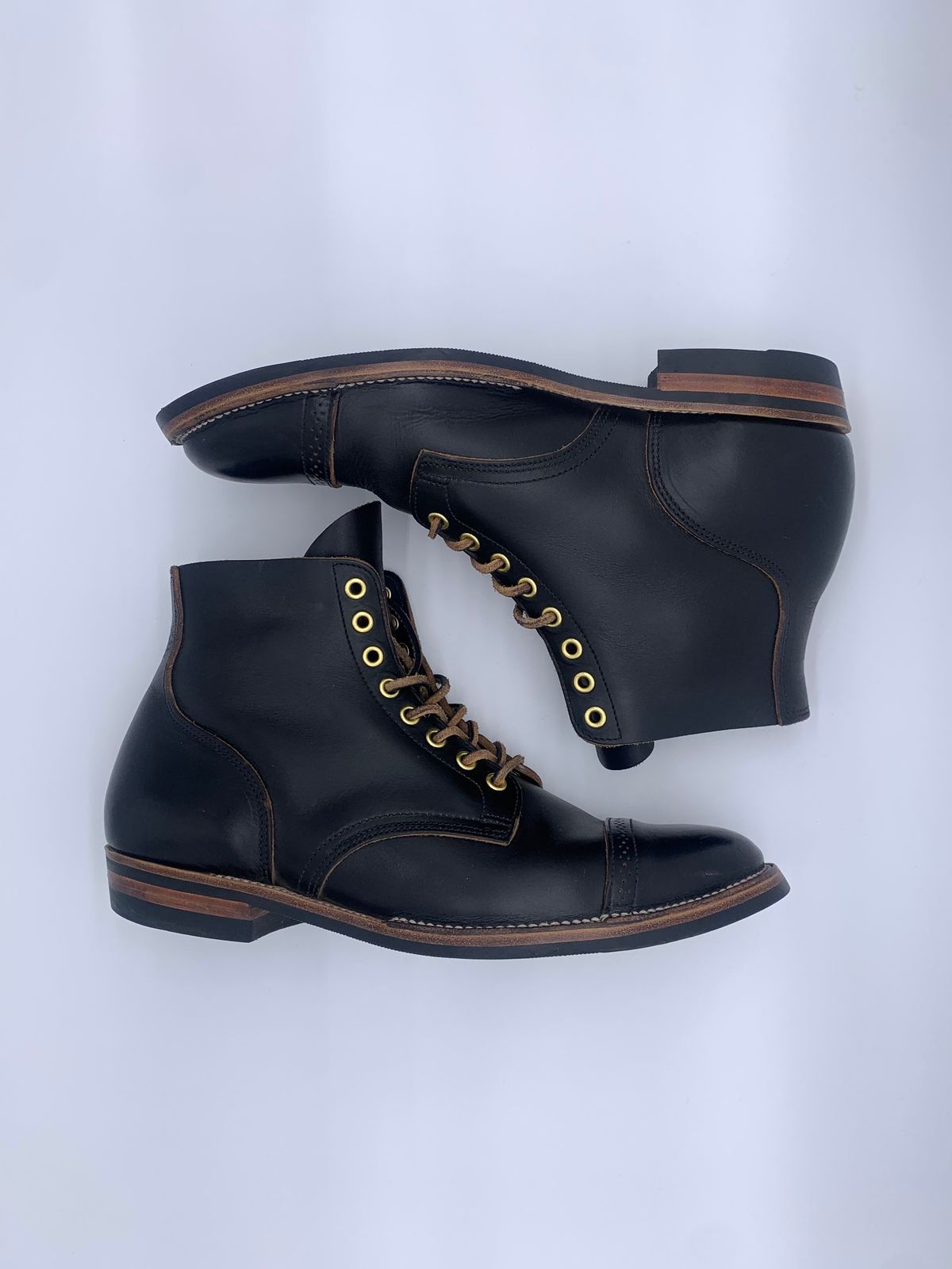Photo by jarmul22 on January 6, 2023 of the XBXS Land Boots in Horween Black Chromexcel.