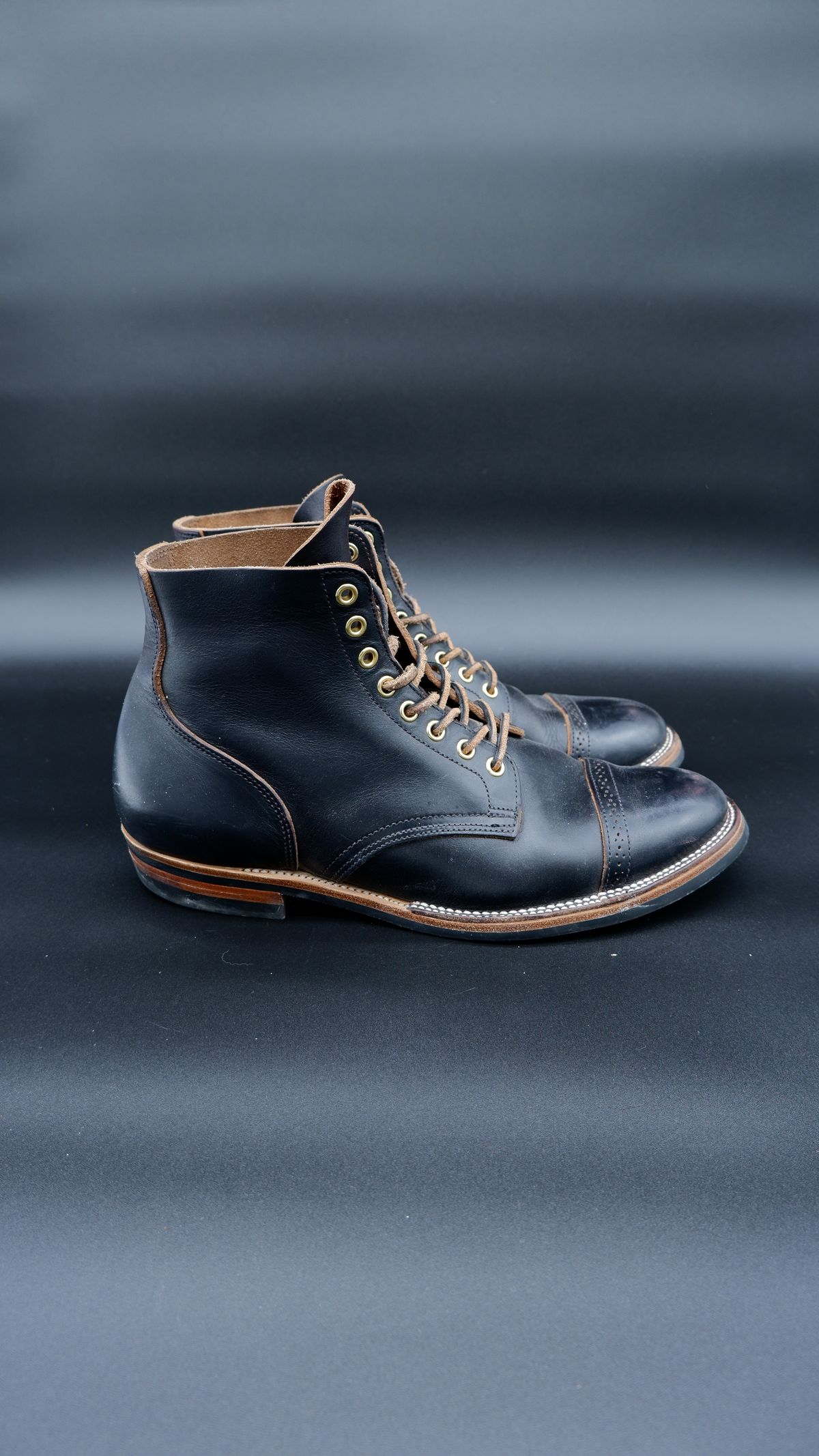 Photo by jarmul22 on February 6, 2023 of the XBXS Land Boots in Horween Black Chromexcel.