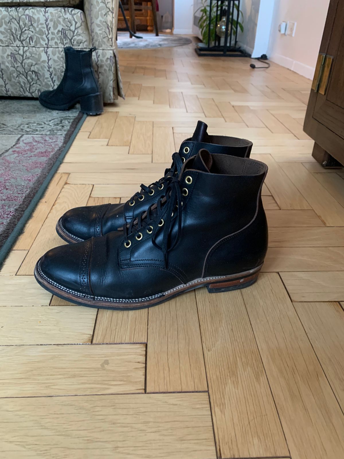 Photo by jarmul22 on March 5, 2023 of the XBXS Land Boots in Horween Black Chromexcel.