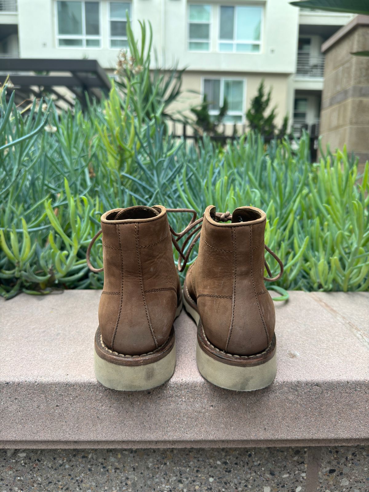 Photo by jarmul22 on November 7, 2023 of the Thursday Diplomat in Pebble WeatherSafe Nubuck.