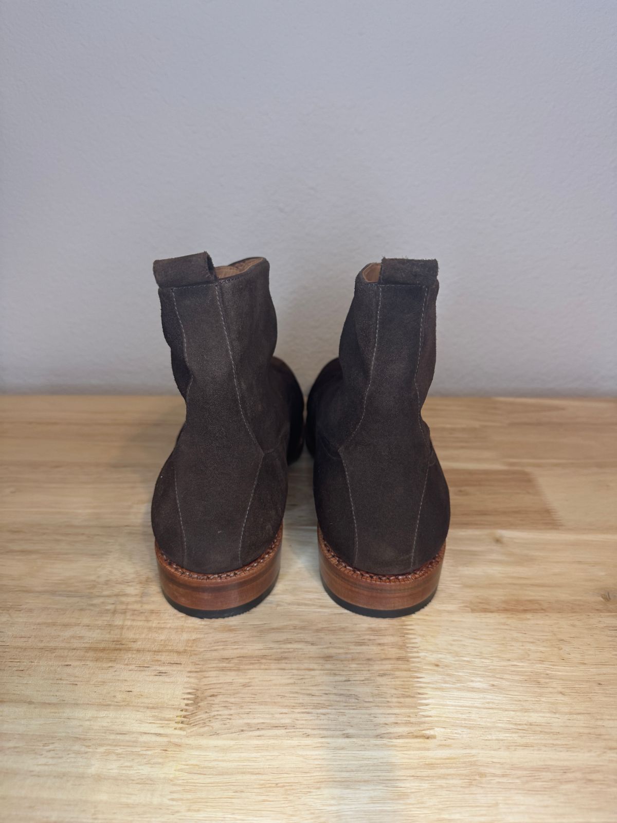 Photo by jarmul22 on October 6, 2025 of the Blkbrd Shoemaker Victor Chukka Boot in C.F. Stead Coffee Repello Calf Suede.