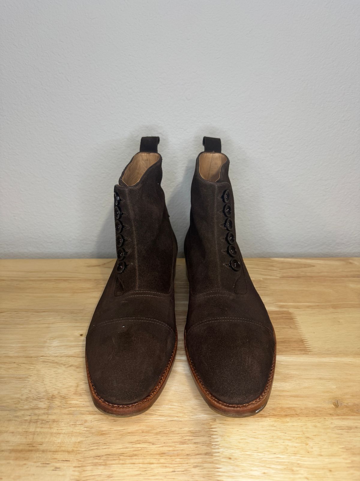 Photo by jarmul22 on October 6, 2025 of the Blkbrd Shoemaker Victor Chukka Boot in C.F. Stead Coffee Repello Calf Suede.