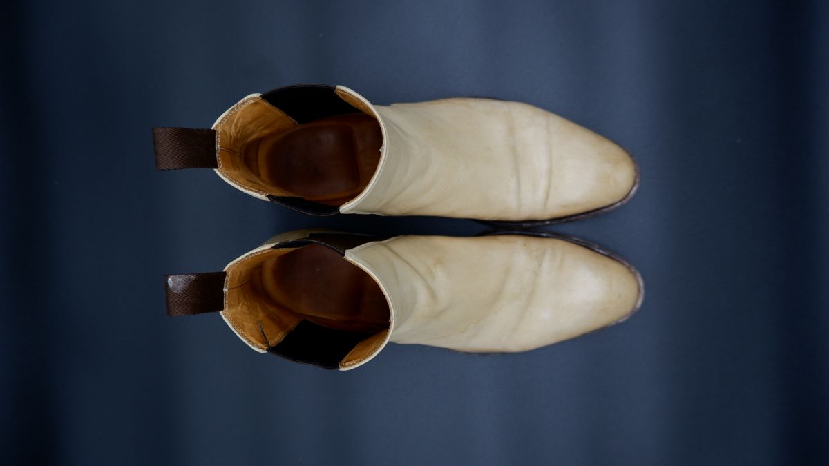 Photo by jarmul22 on January 6, 2023 of the Carlos Santos Norris 7902 in Du Puy Patina Crust "Dyeable" French Calf.