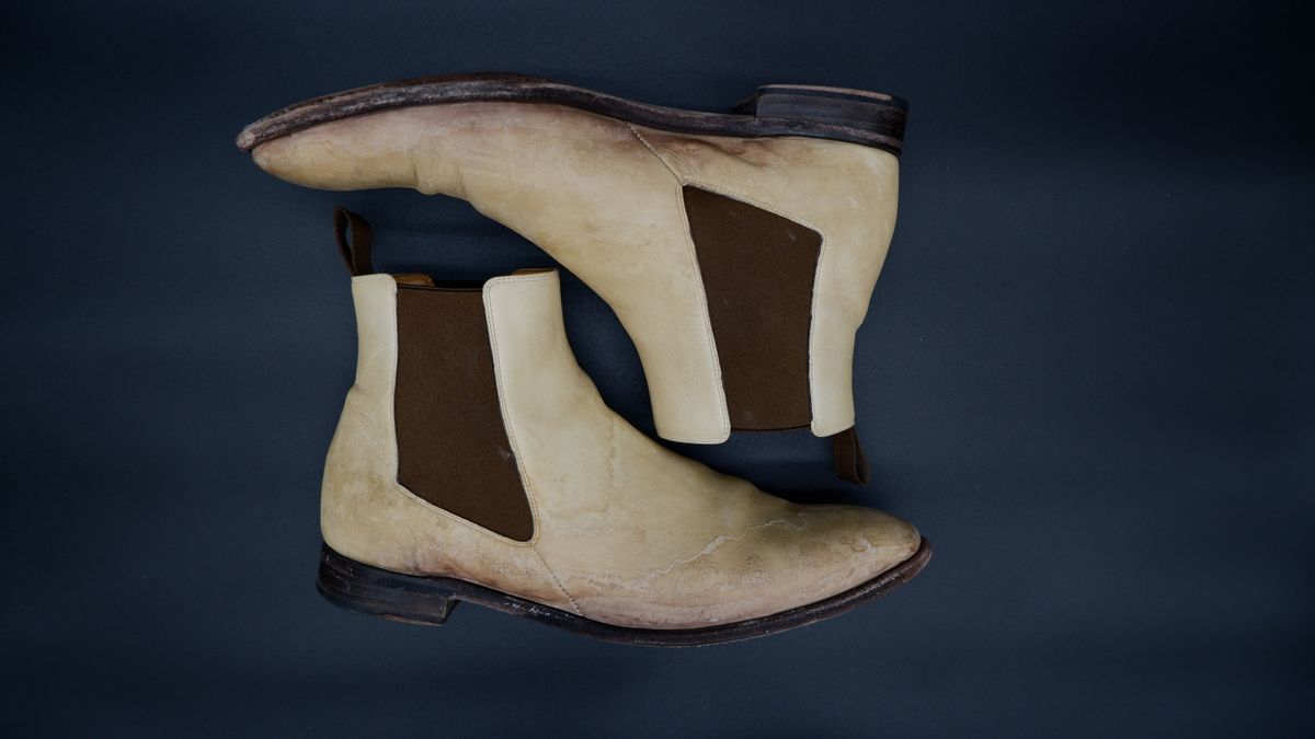 Photo by jarmul22 on February 6, 2023 of the Carlos Santos Norris 7902 in Du Puy Patina Crust "Dyeable" French Calf.