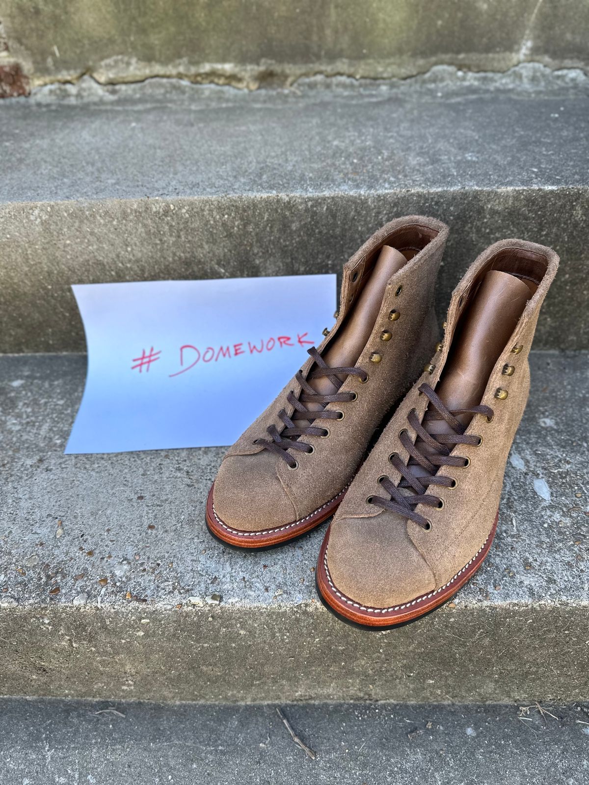 Photo by heef on October 1, 2022 of the Jakkrabbits Monkey Boot in Horween Natural Chromexcel Roughout.